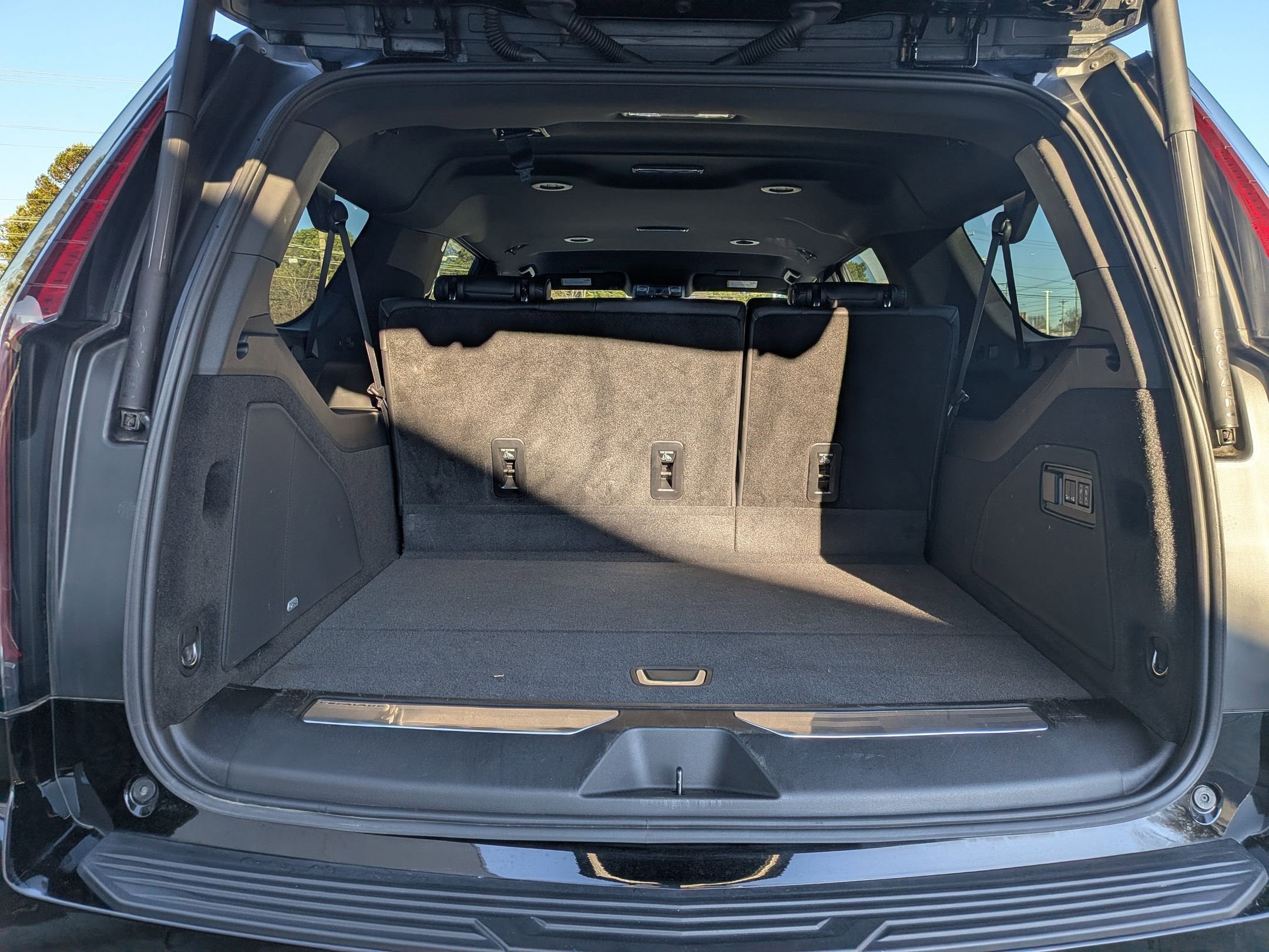 2022 Cadillac Escalade ESV Luxury