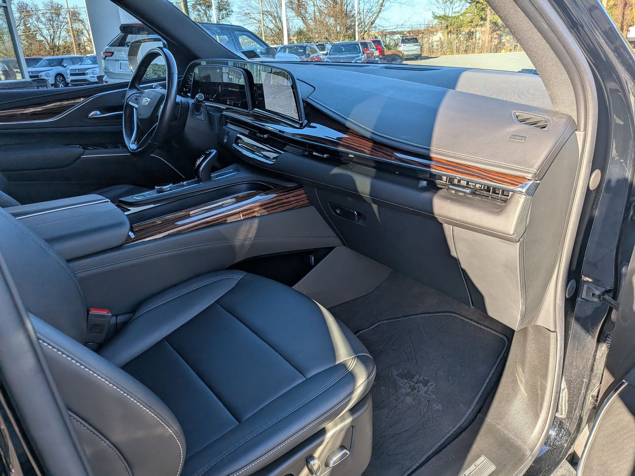 2022 Cadillac Escalade ESV Luxury