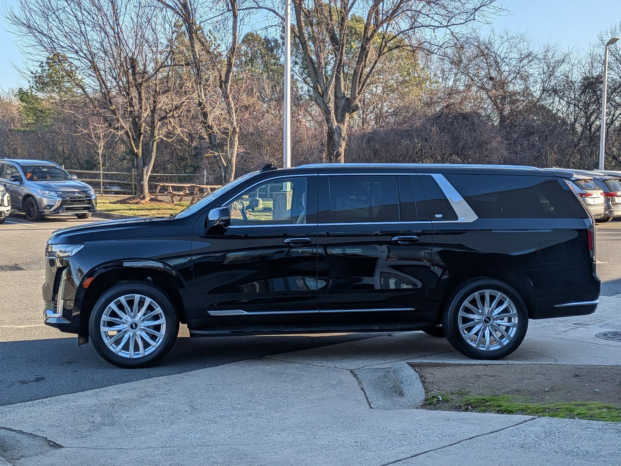 2022 Cadillac Escalade ESV Luxury