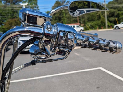 2005 Harley-Davidson Sportster 1200 Custom Base