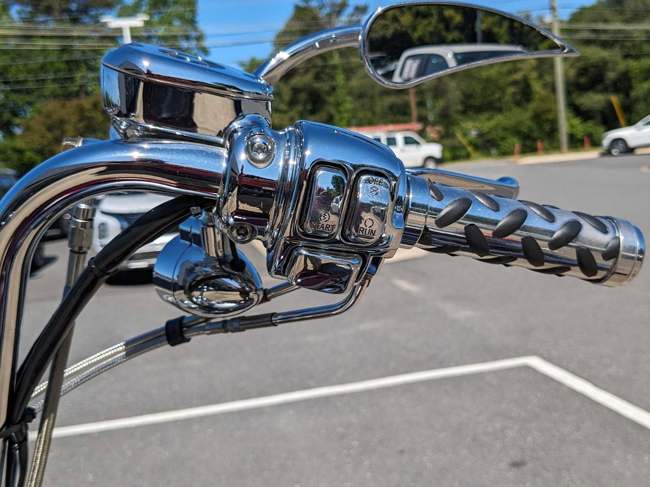 2005 Harley-Davidson Sportster 1200 Custom Base