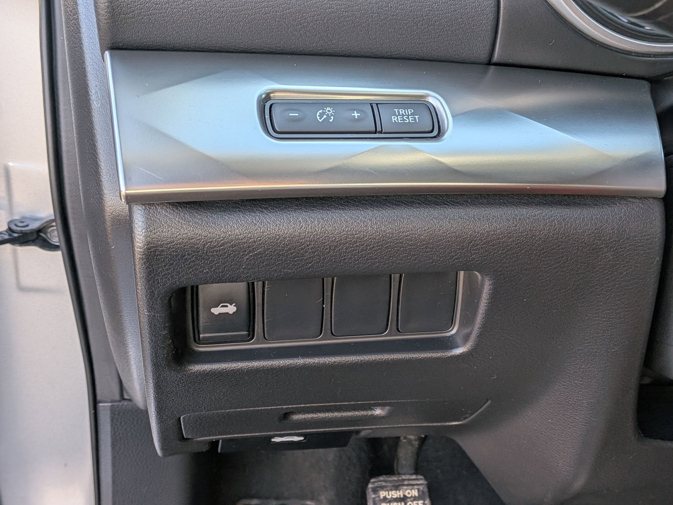 2023 Nissan Maxima SV