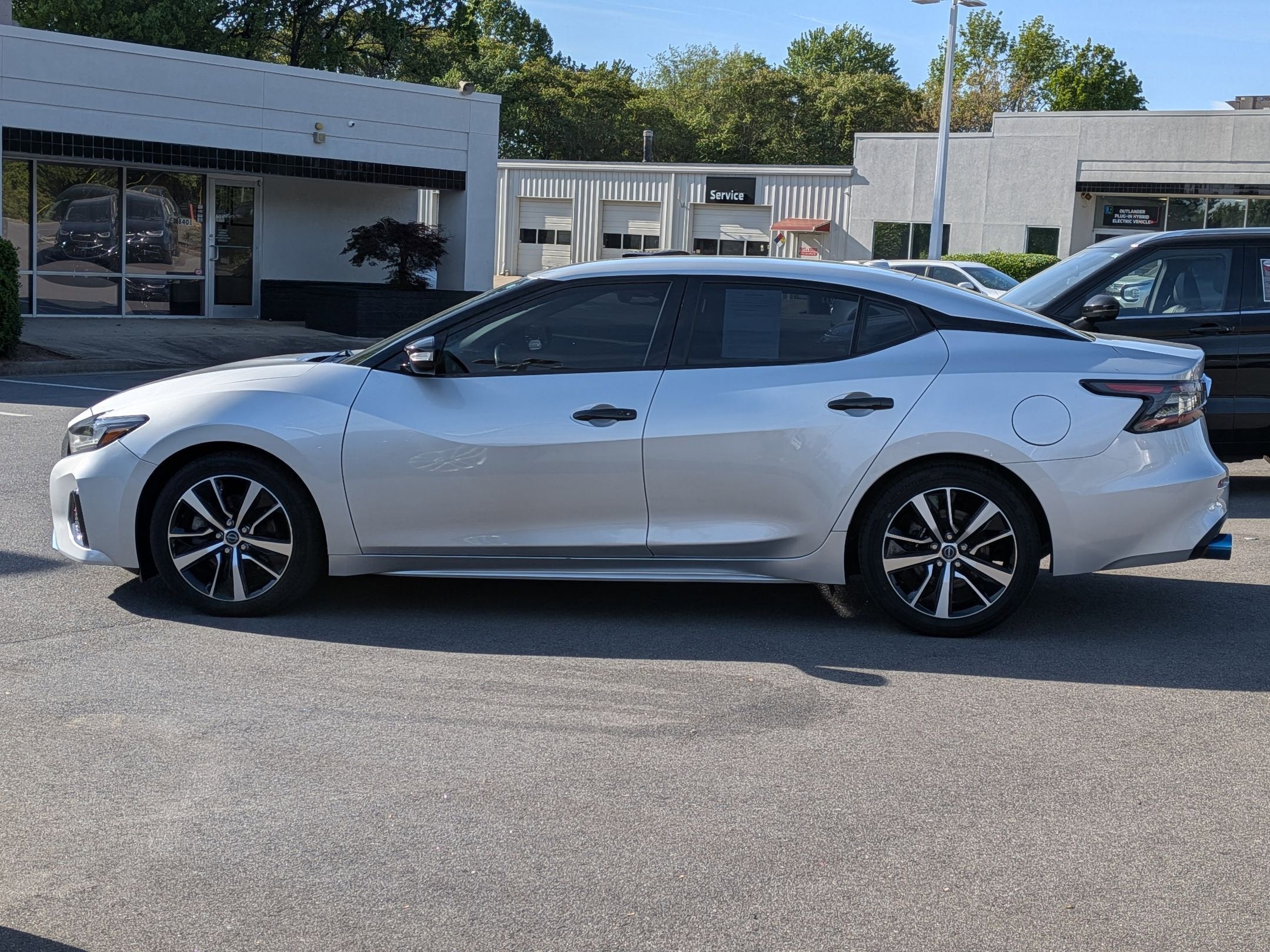 2023 Nissan Maxima SV