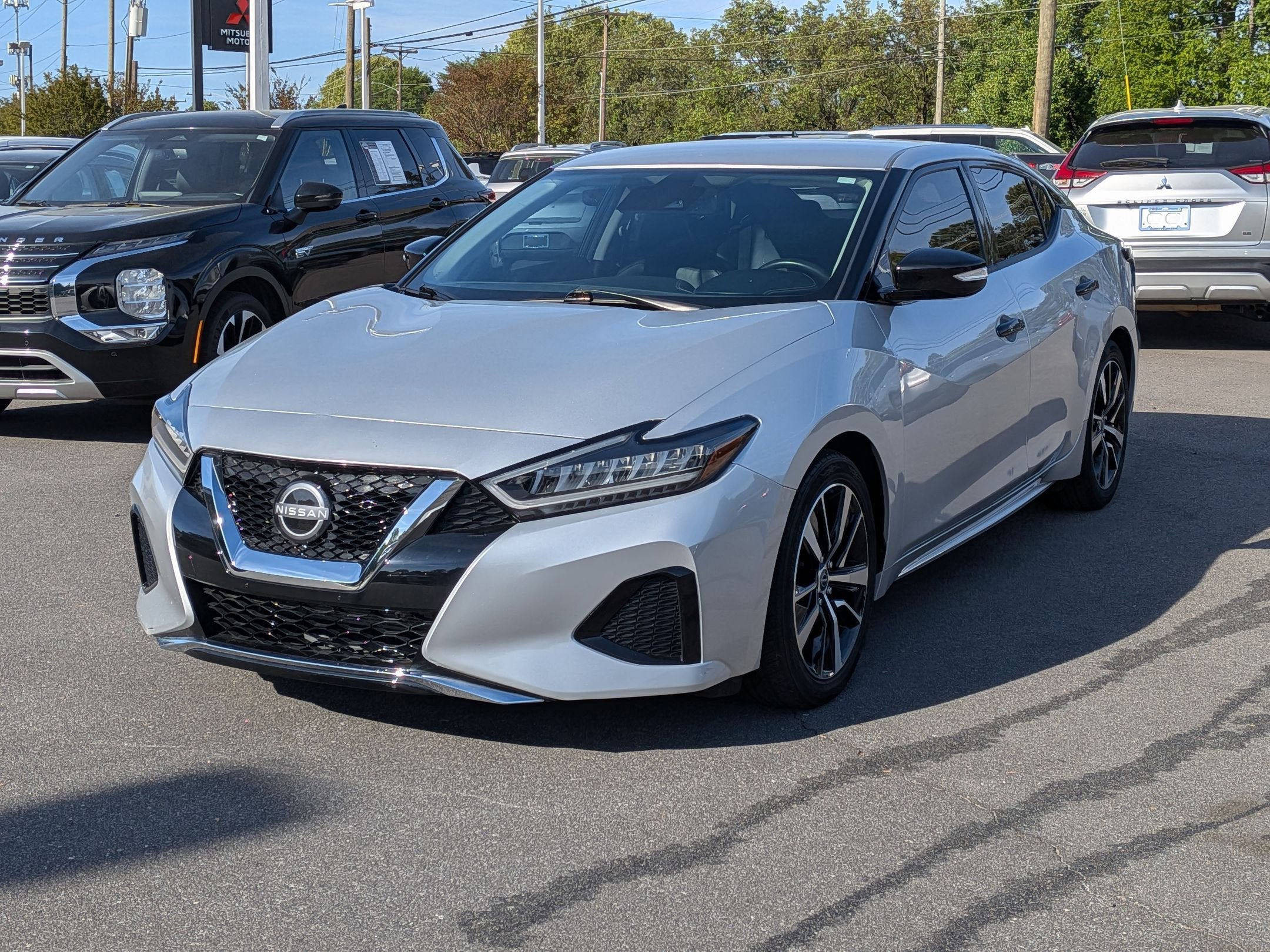 2023 Nissan Maxima SV