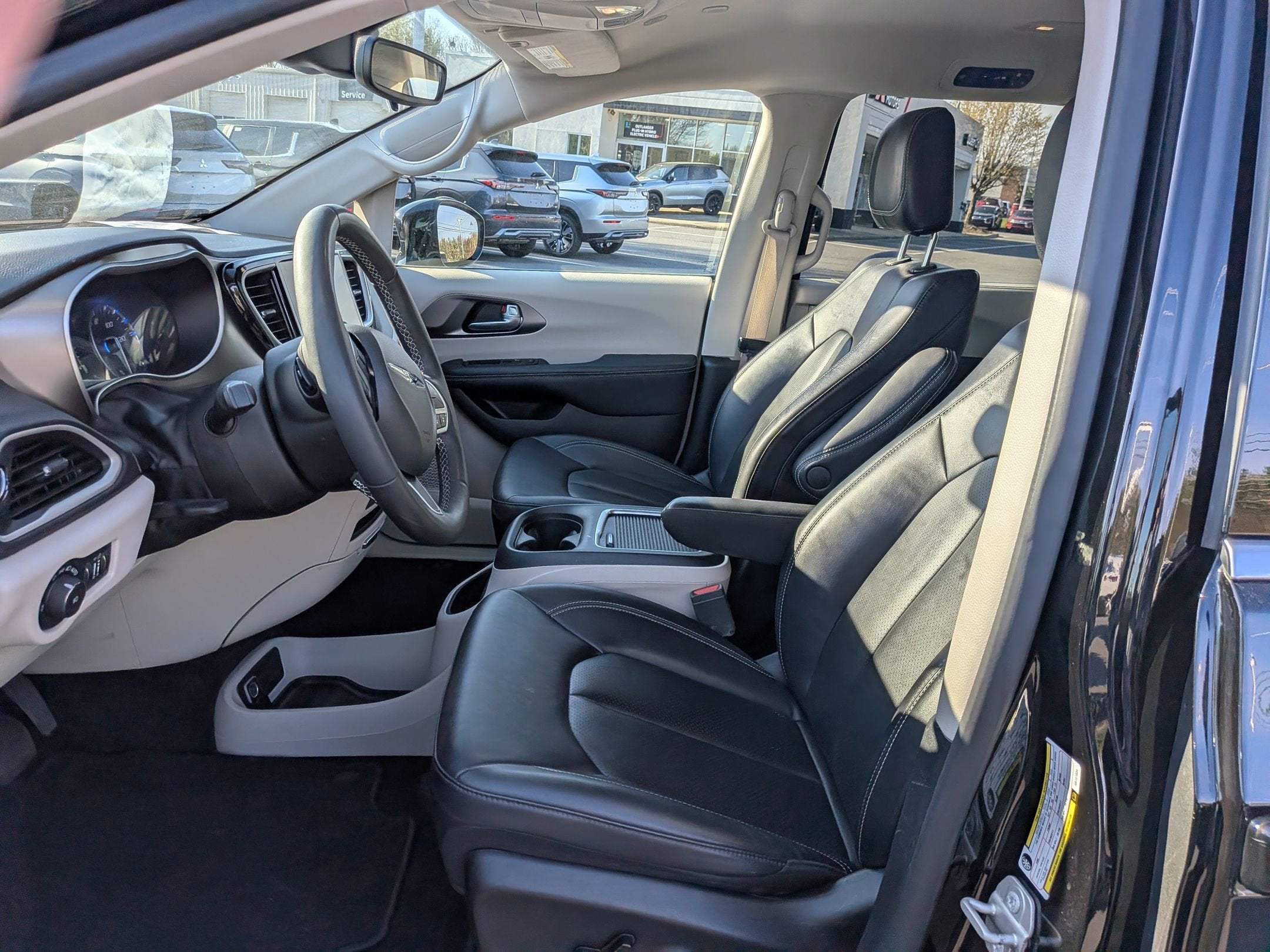 2024 Chrysler Pacifica Touring L