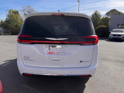 2024 Chrysler Pacifica Hybrid Select