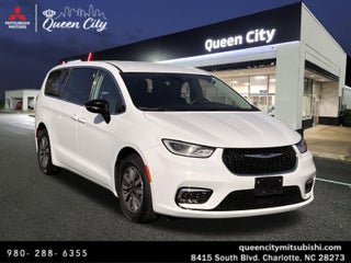 2024 Chrysler Pacifica Hybrid Select