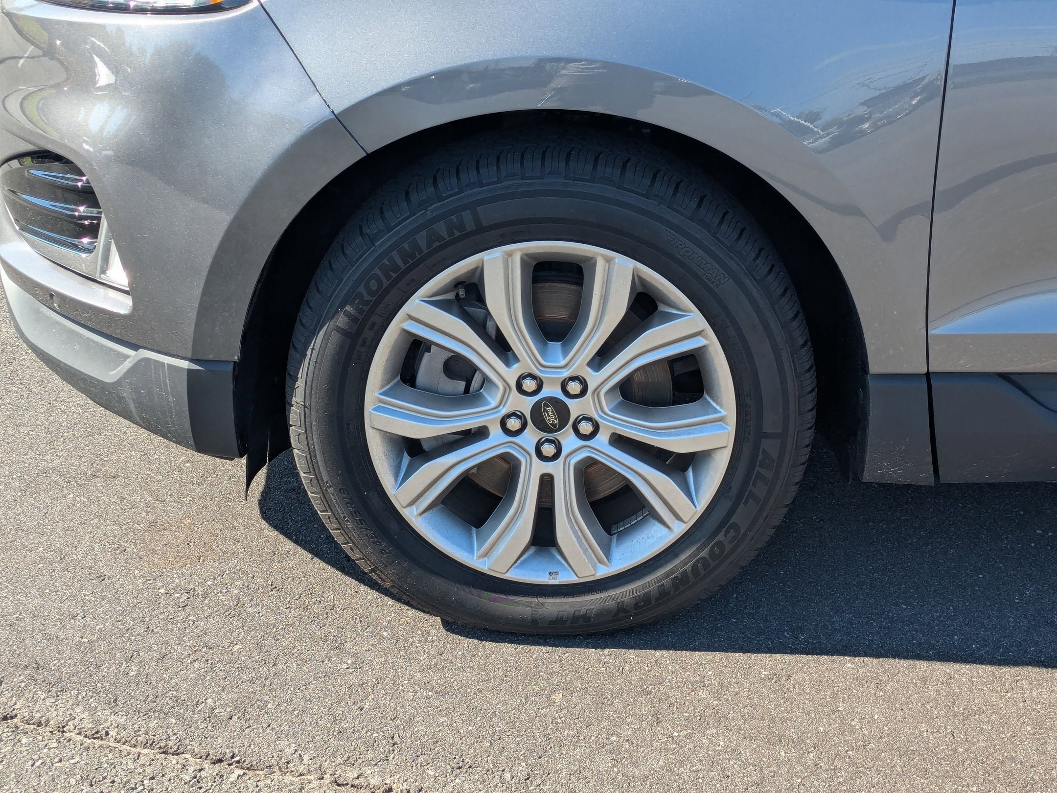 2023 Ford Edge Titanium