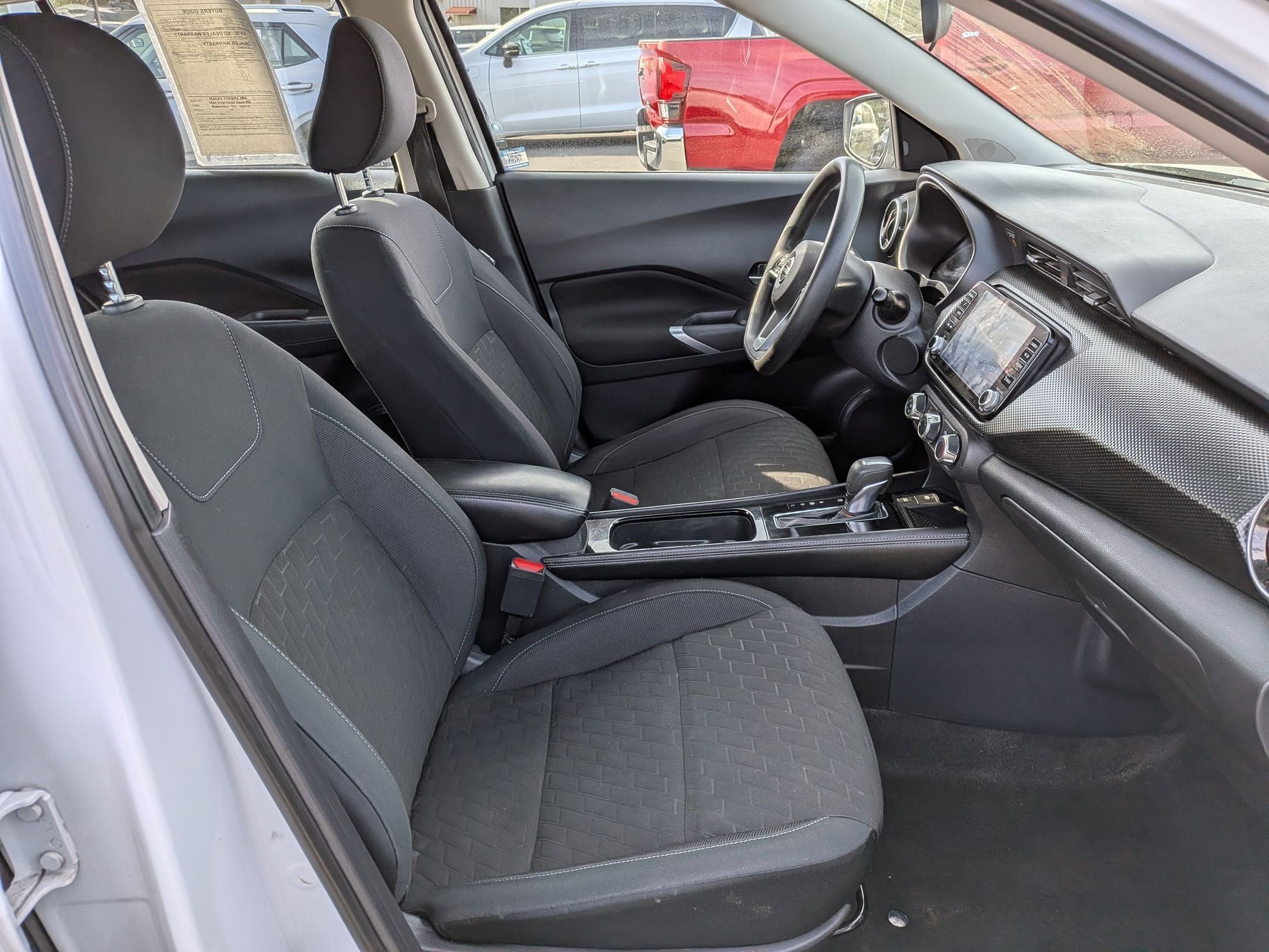 2023 Nissan Kicks SV