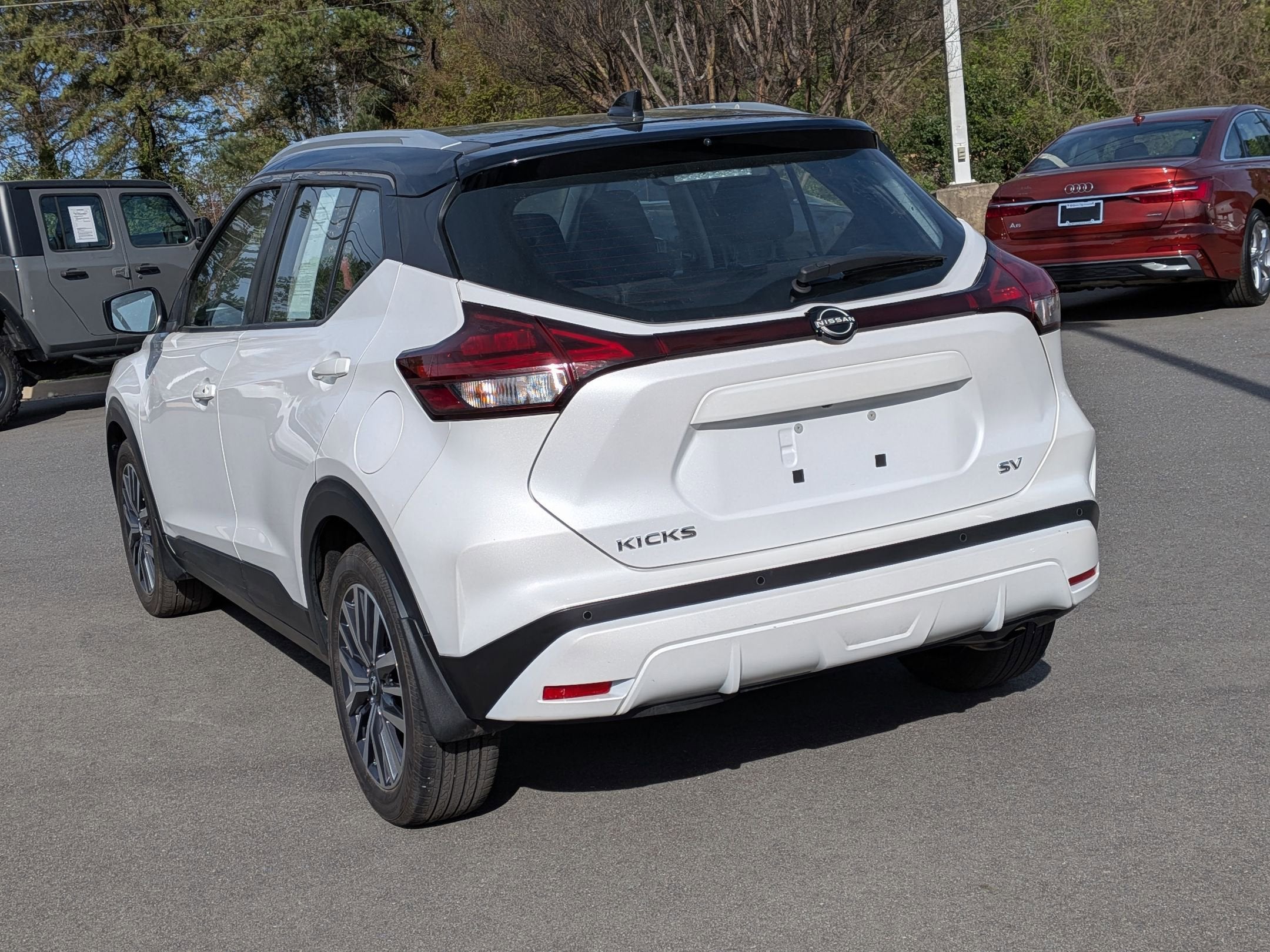 2023 Nissan Kicks SV
