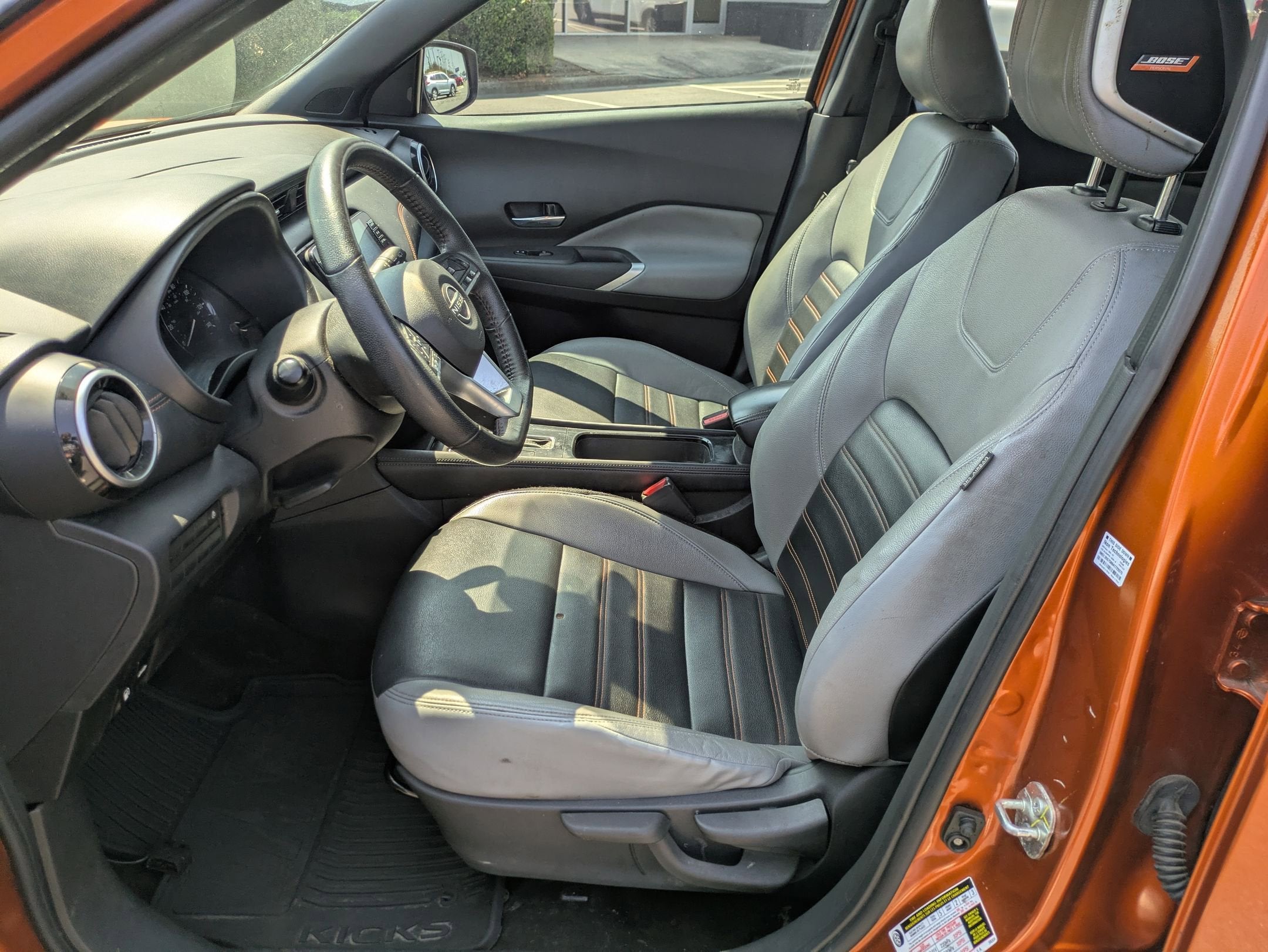 2023 Nissan Kicks SR