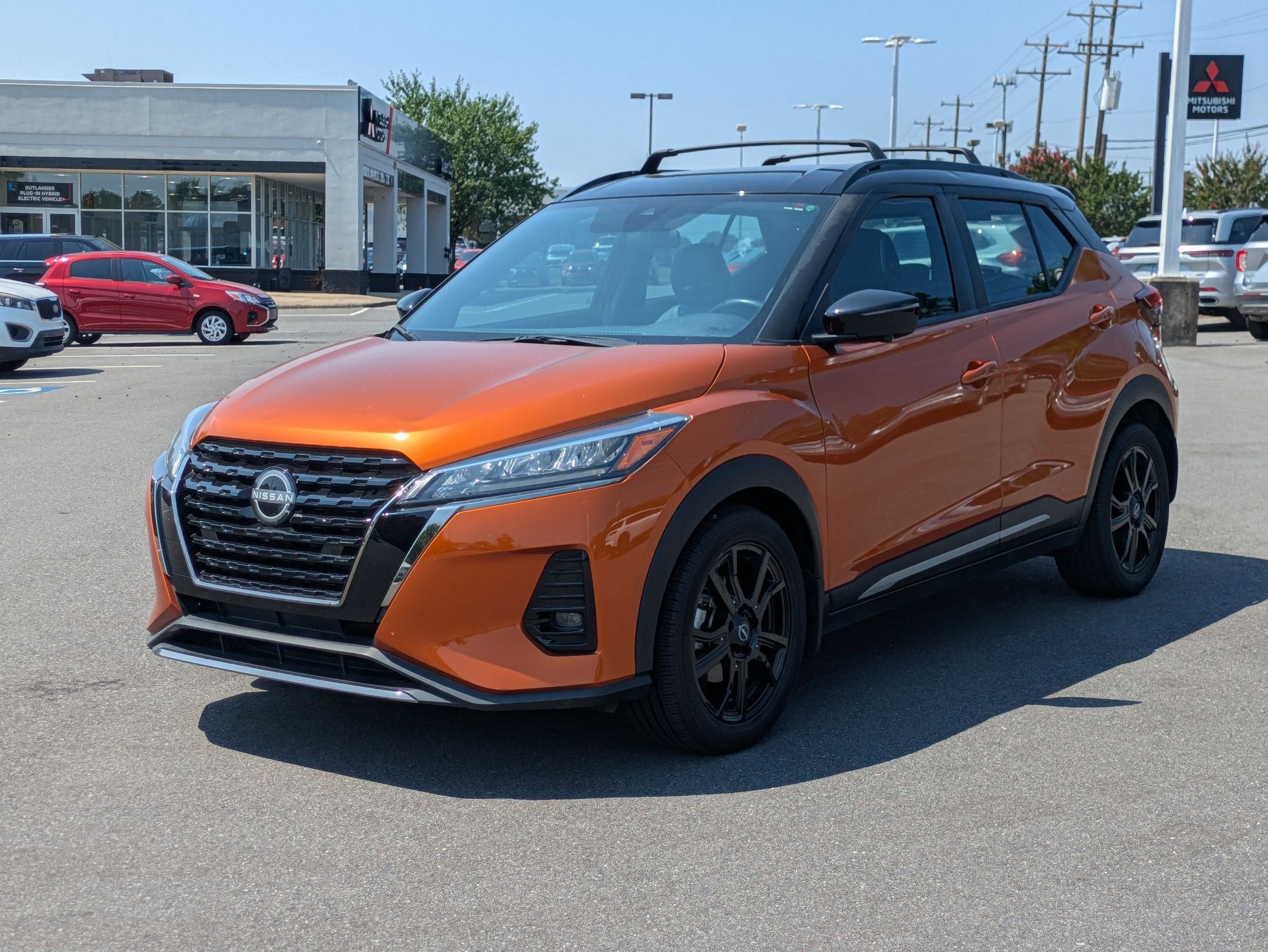 2023 Nissan Kicks SR