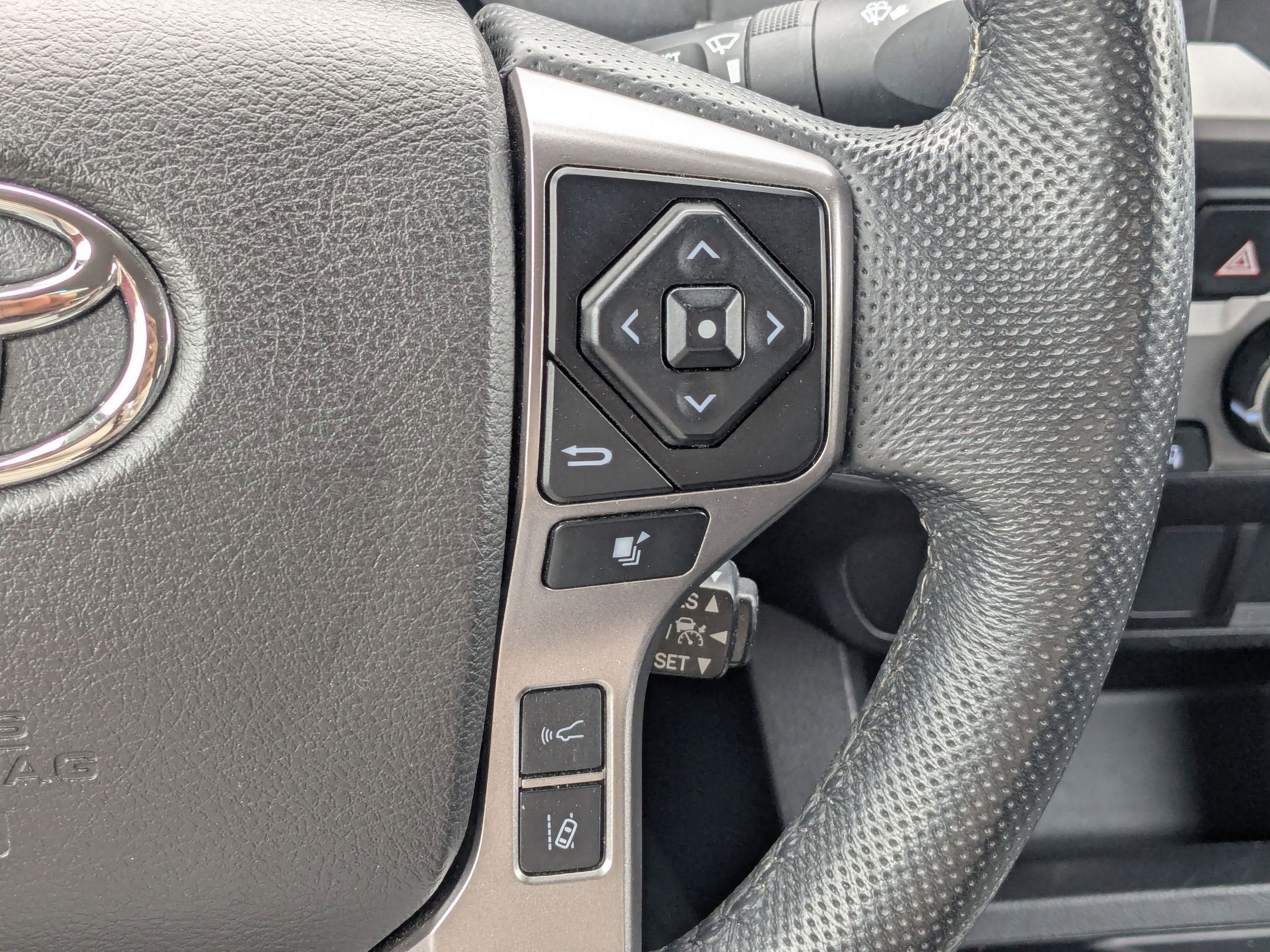 2023 Toyota Tacoma 2WD SR5