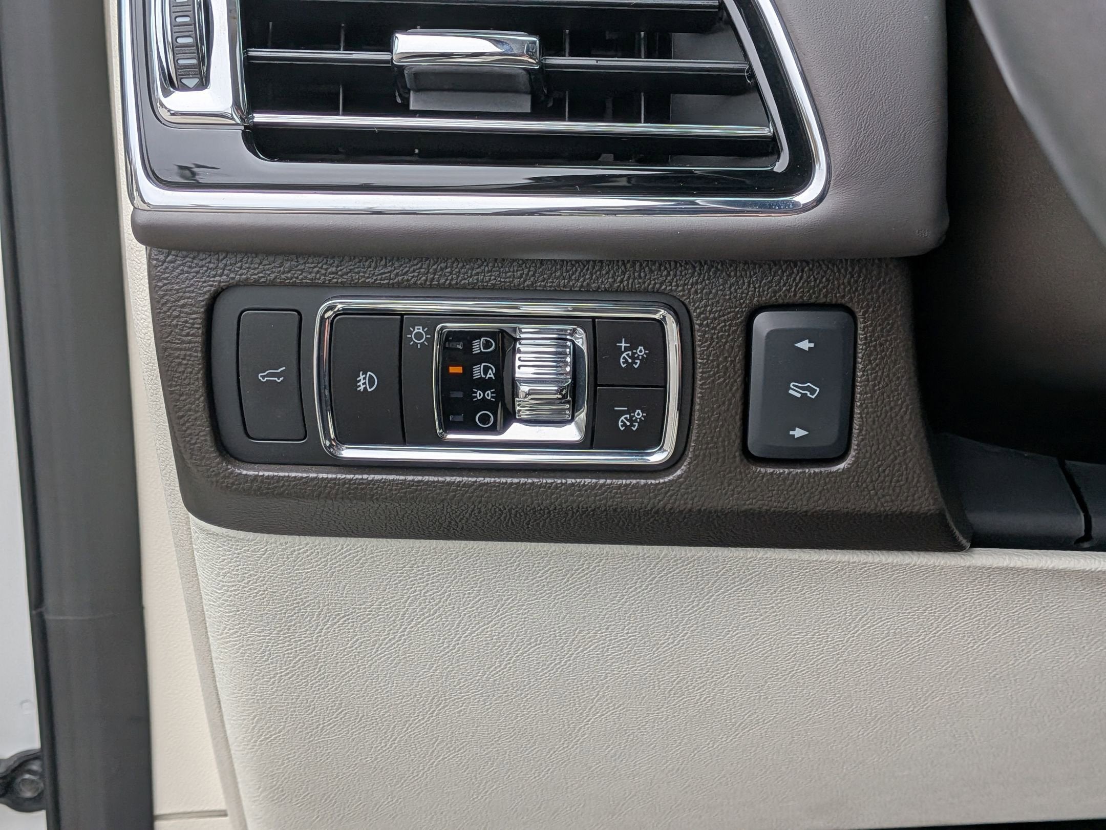 2023 Lincoln Navigator Black Label