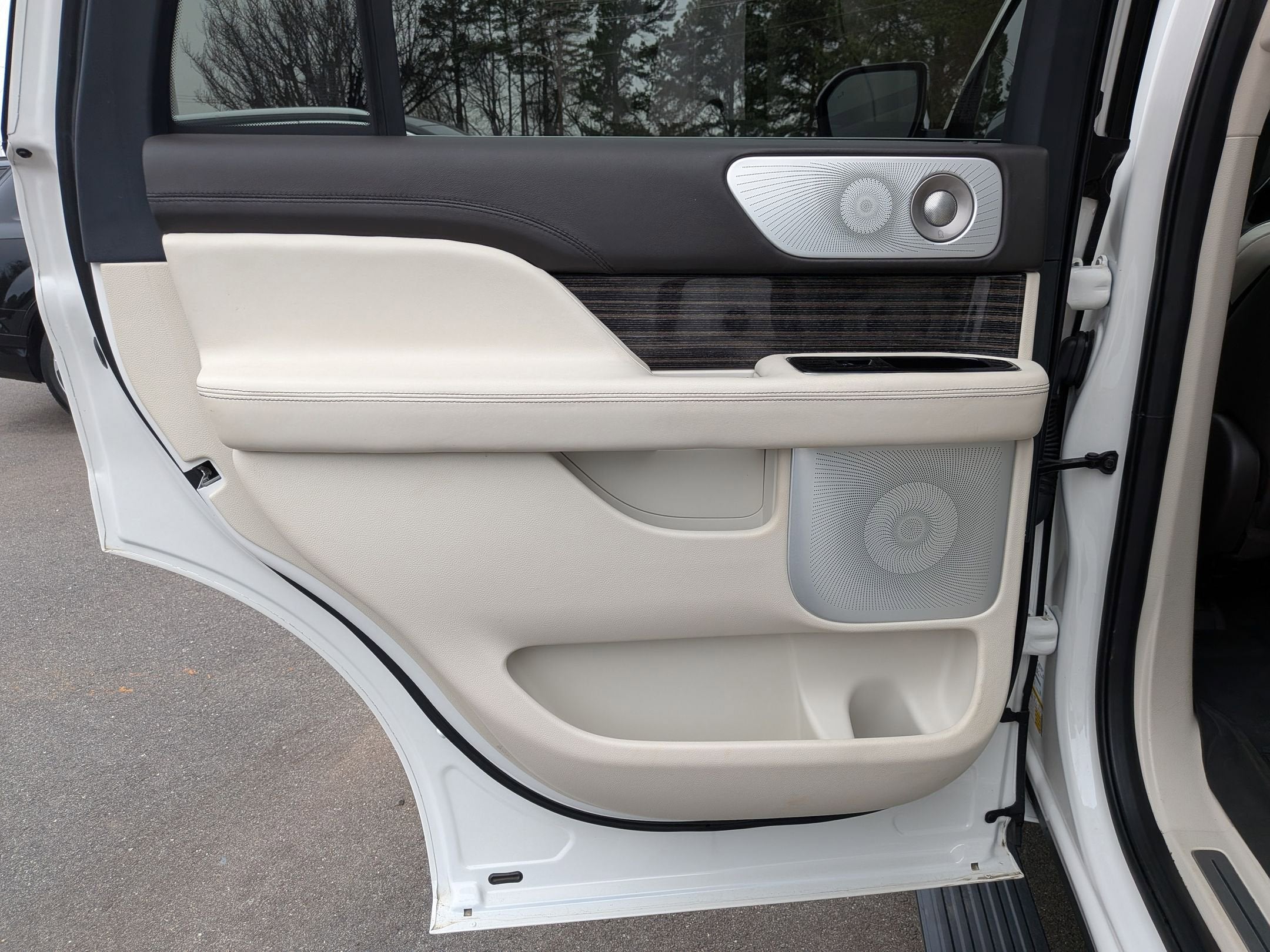 2023 Lincoln Navigator Black Label