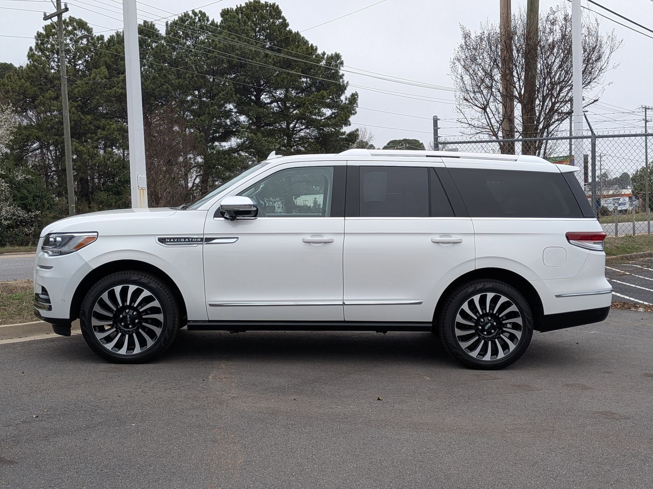 2023 Lincoln Navigator Black Label