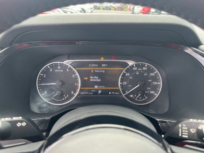 2022 Nissan Pathfinder SV