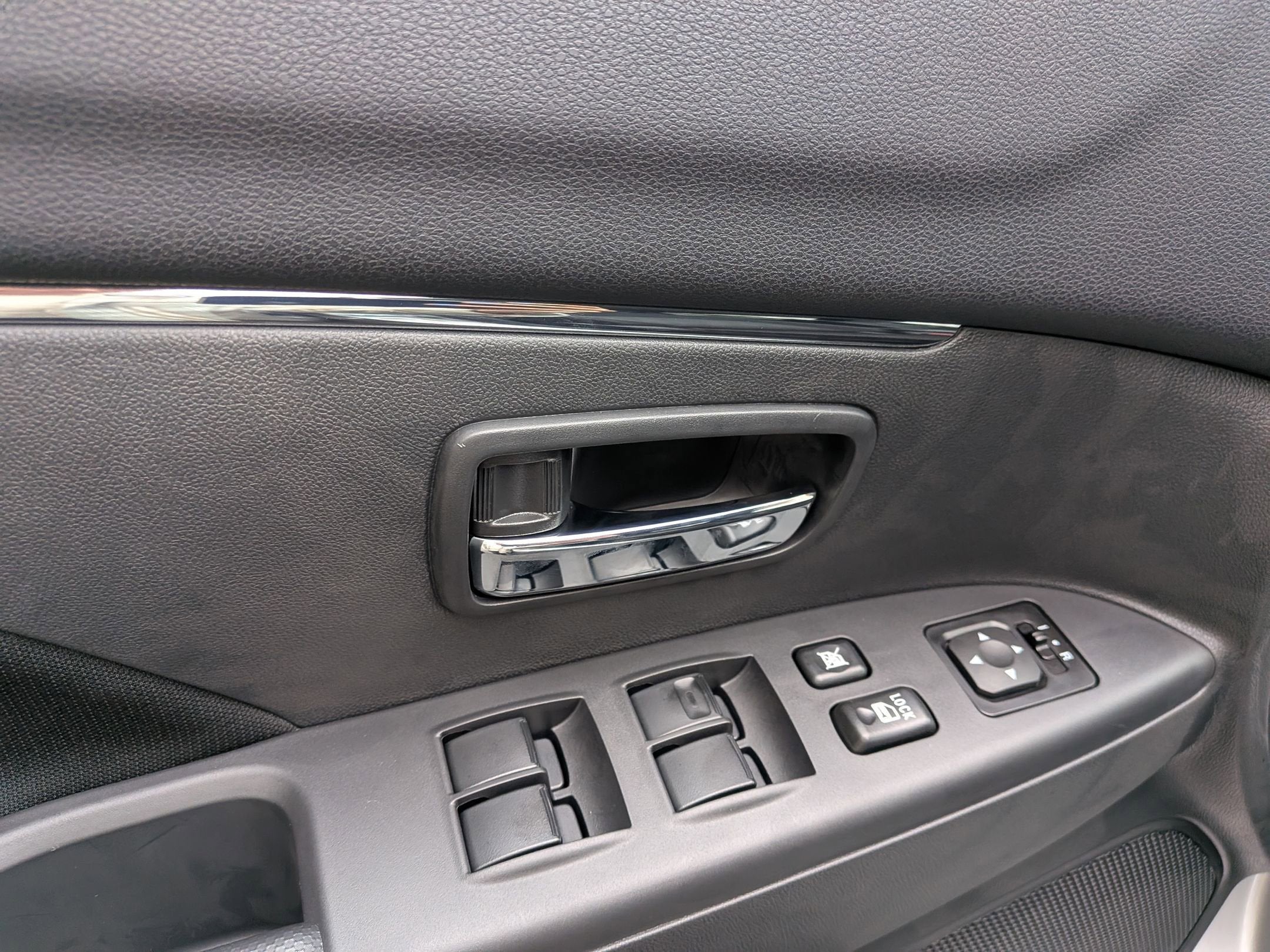 2025 Mitsubishi Outlander Sport ES