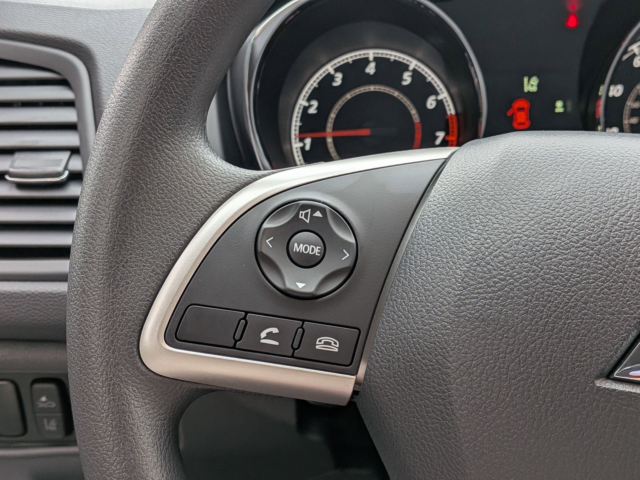 2025 Mitsubishi Outlander Sport ES