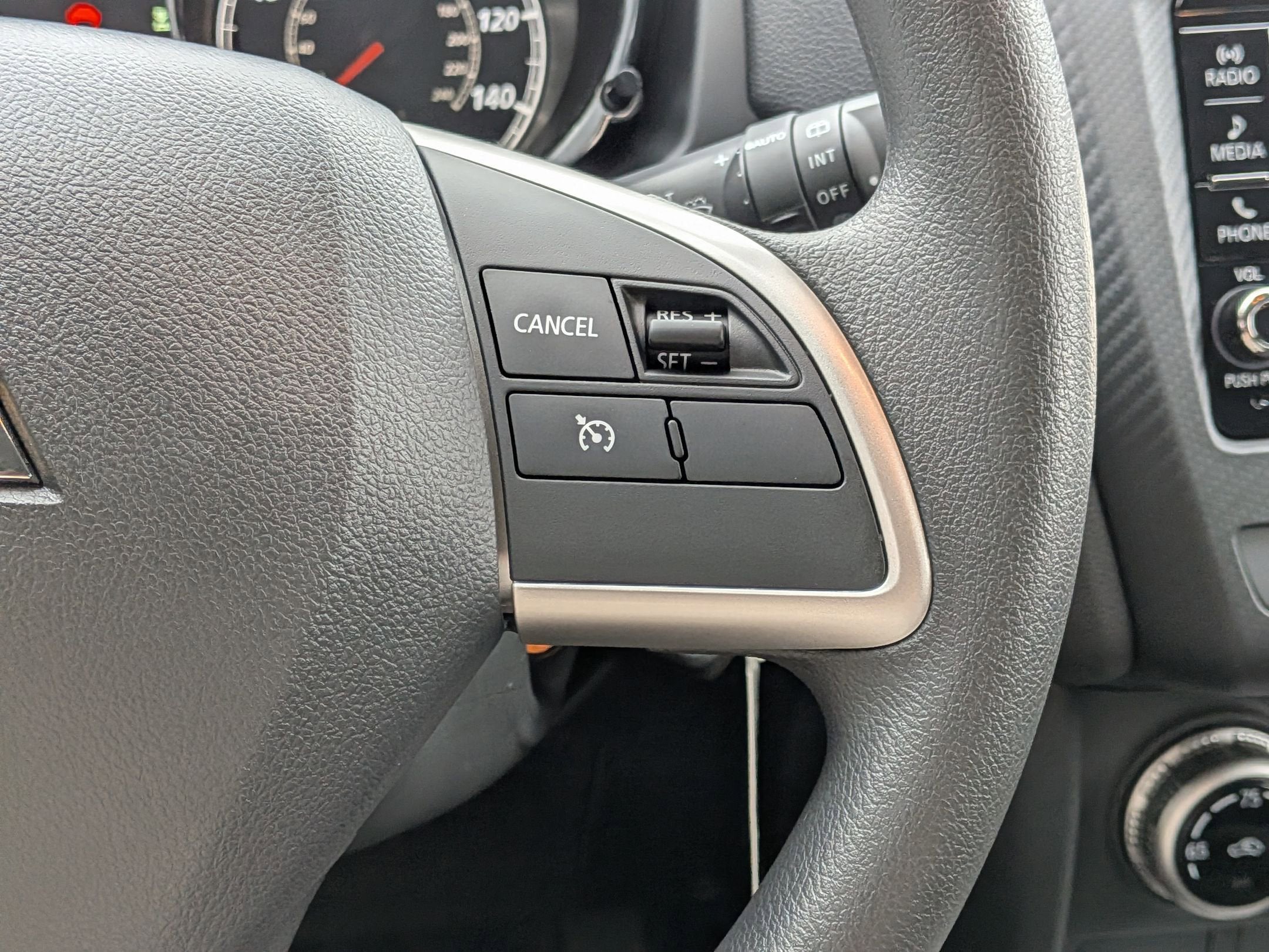 2025 Mitsubishi Outlander Sport ES