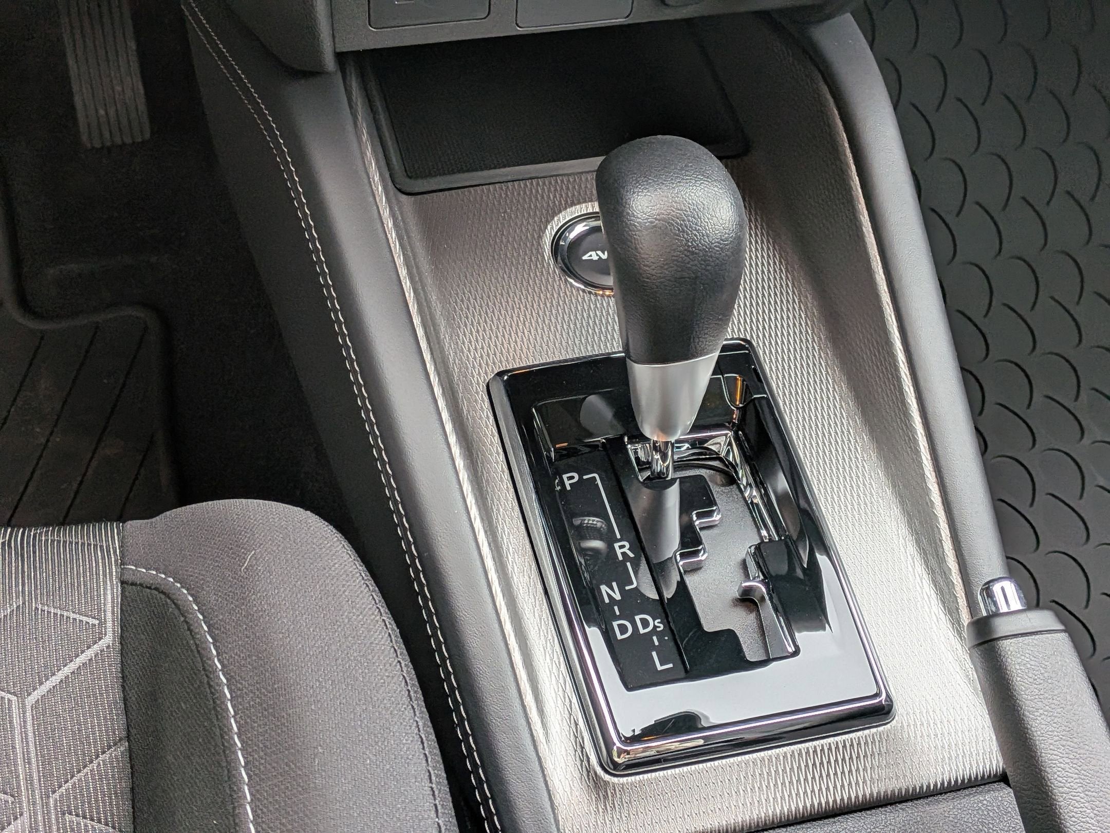 2025 Mitsubishi Outlander Sport ES