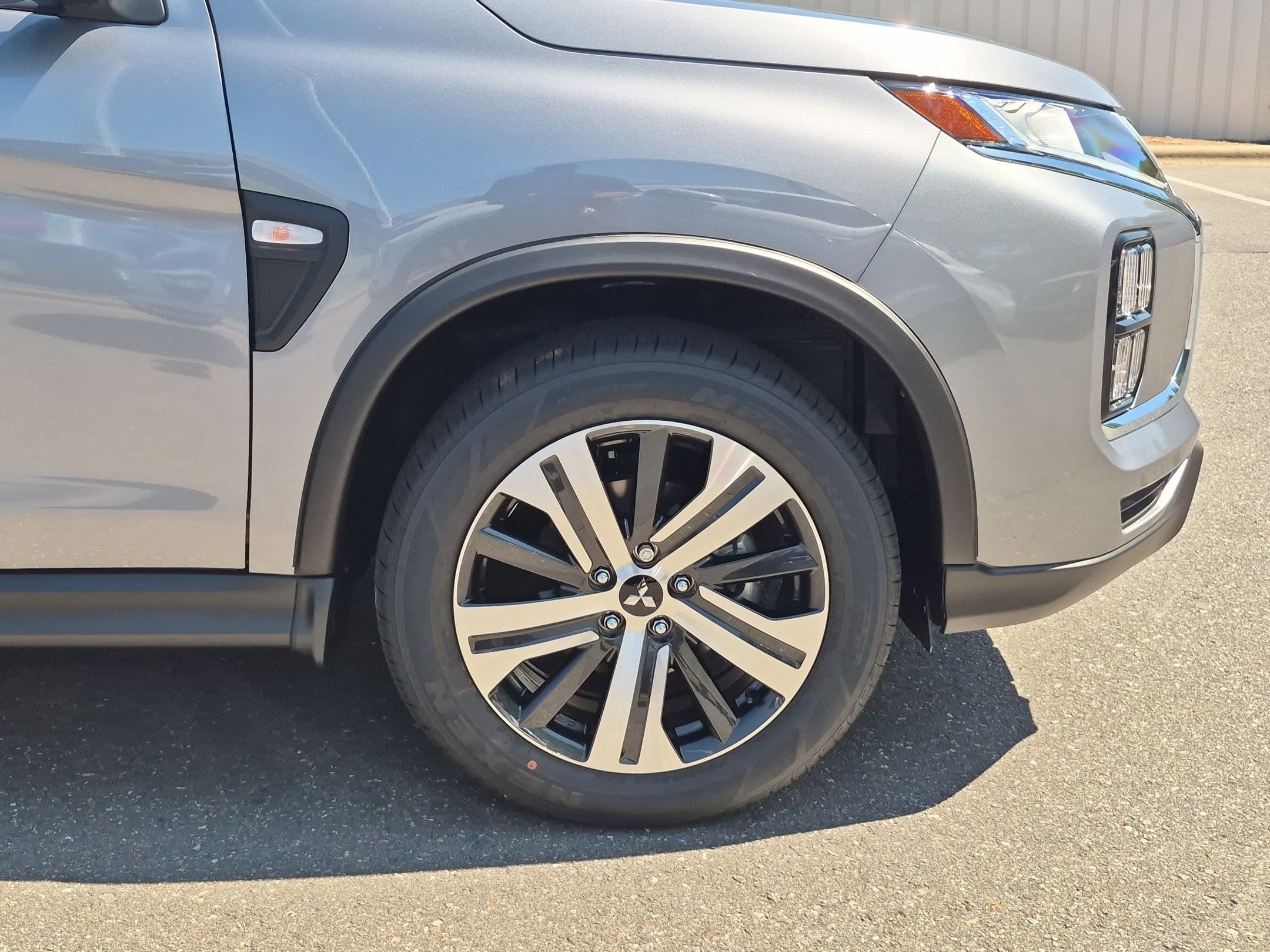 2026 Mitsubishi Outlander Sport ES