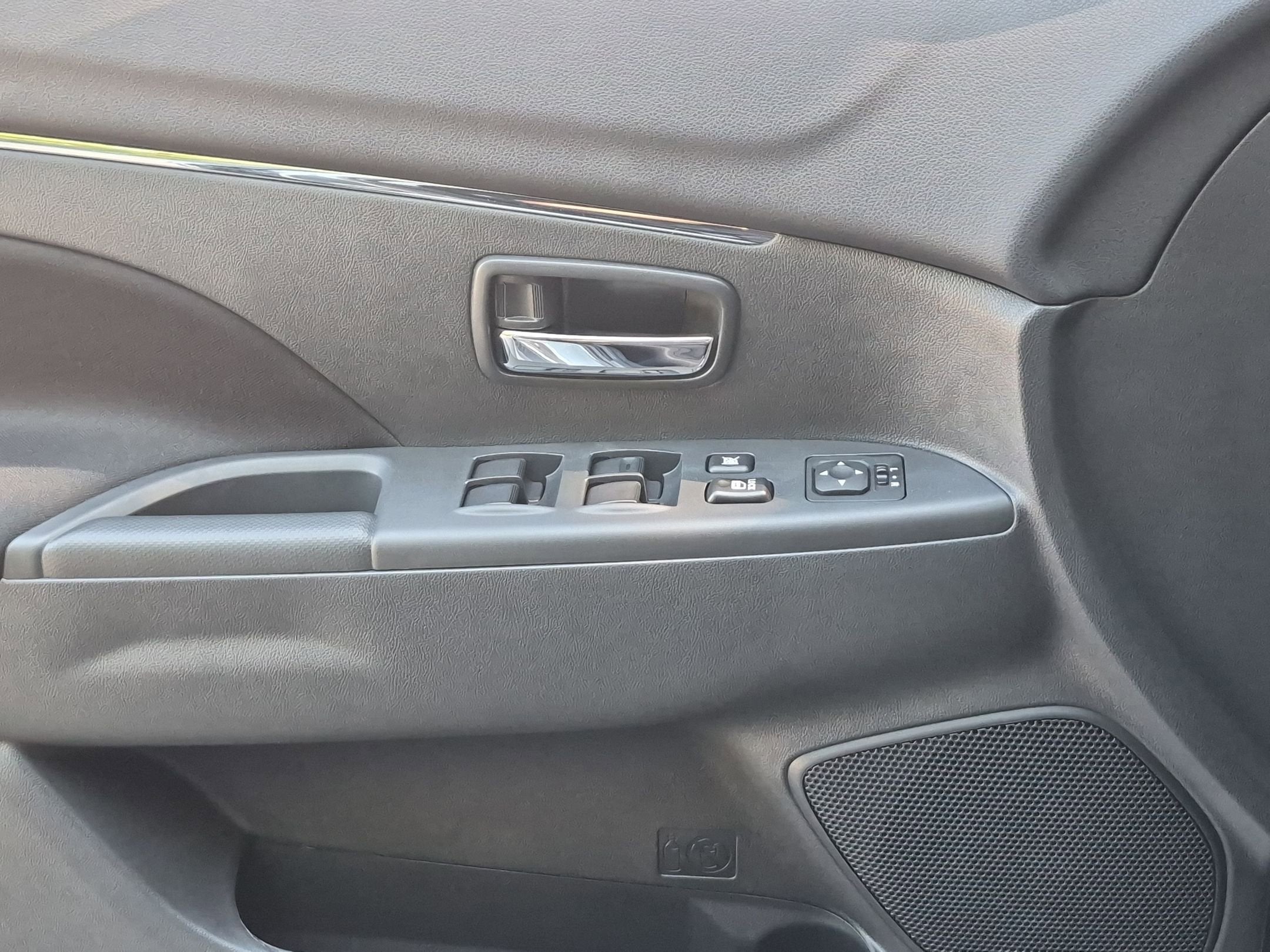 2026 Mitsubishi Outlander Sport ES