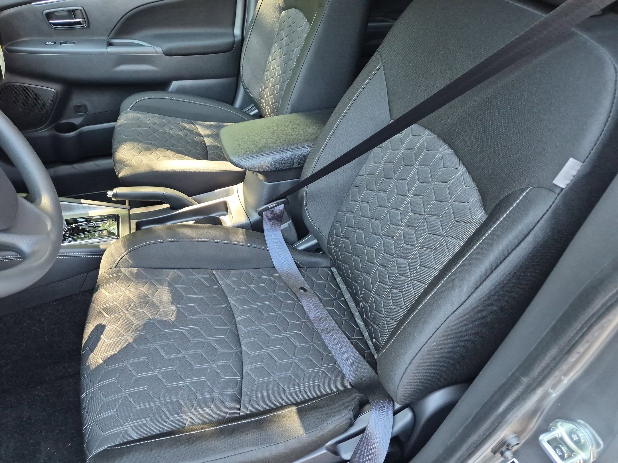 2026 Mitsubishi Outlander Sport ES