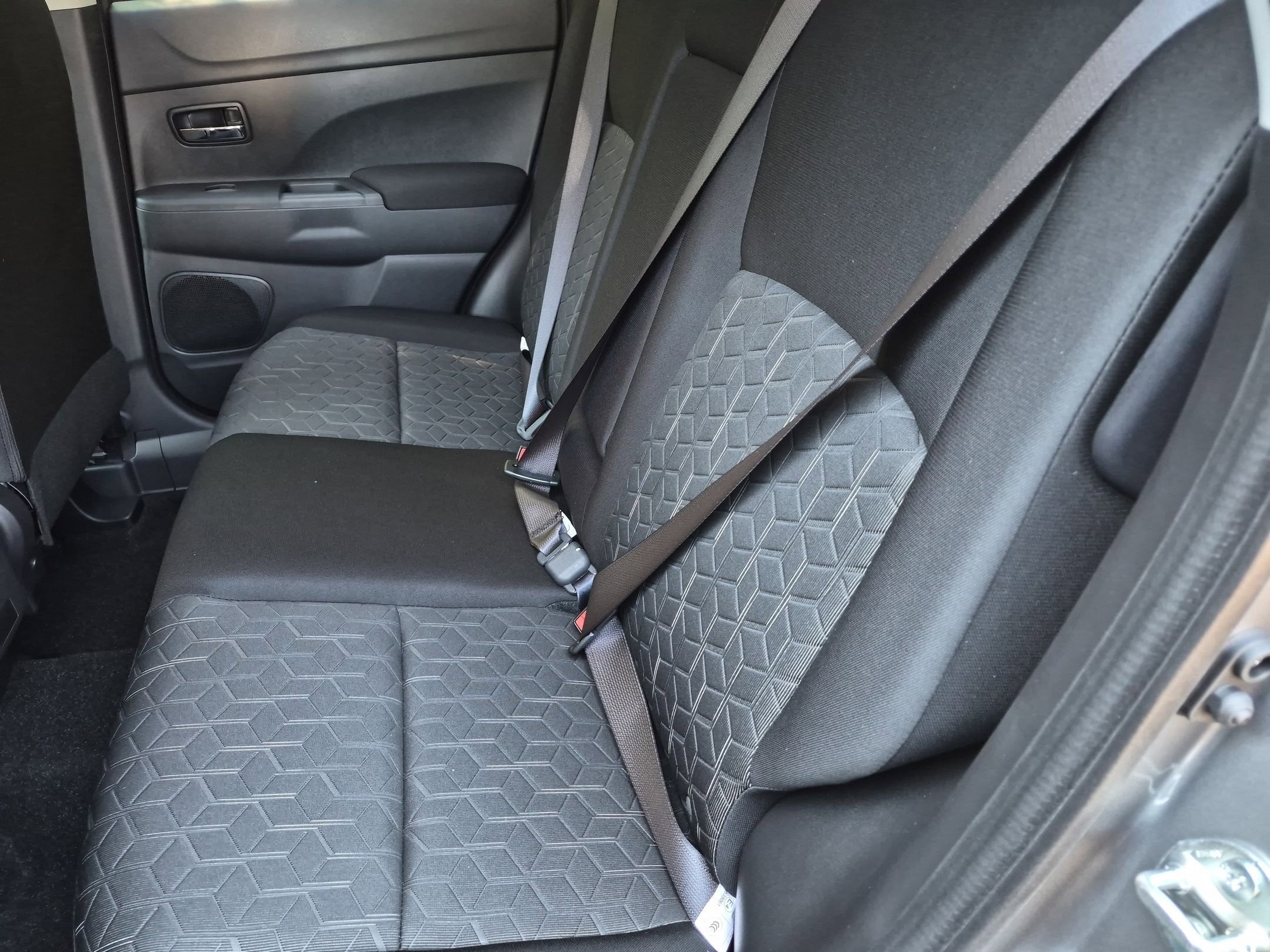 2026 Mitsubishi Outlander Sport ES