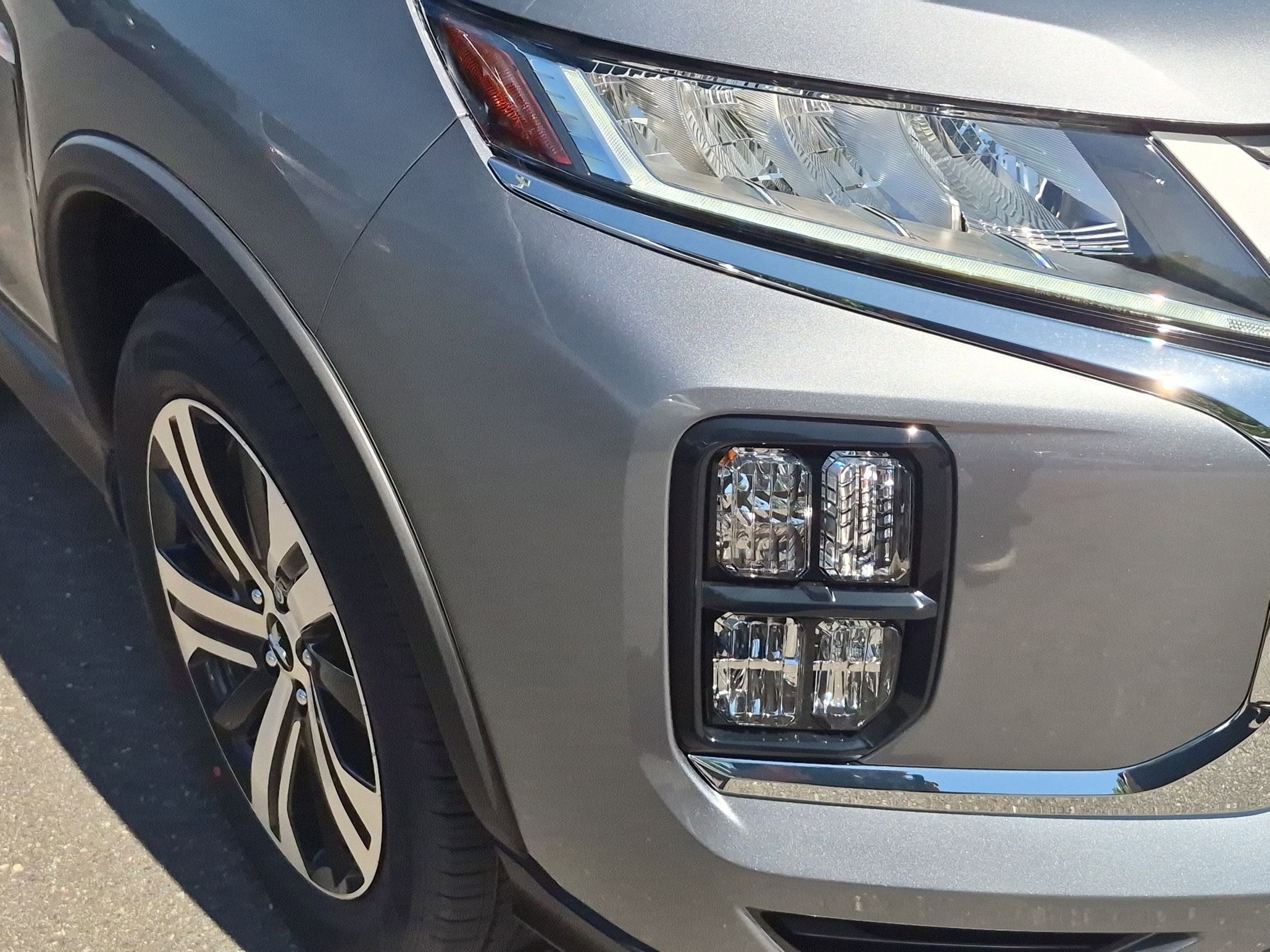 2026 Mitsubishi Outlander Sport ES