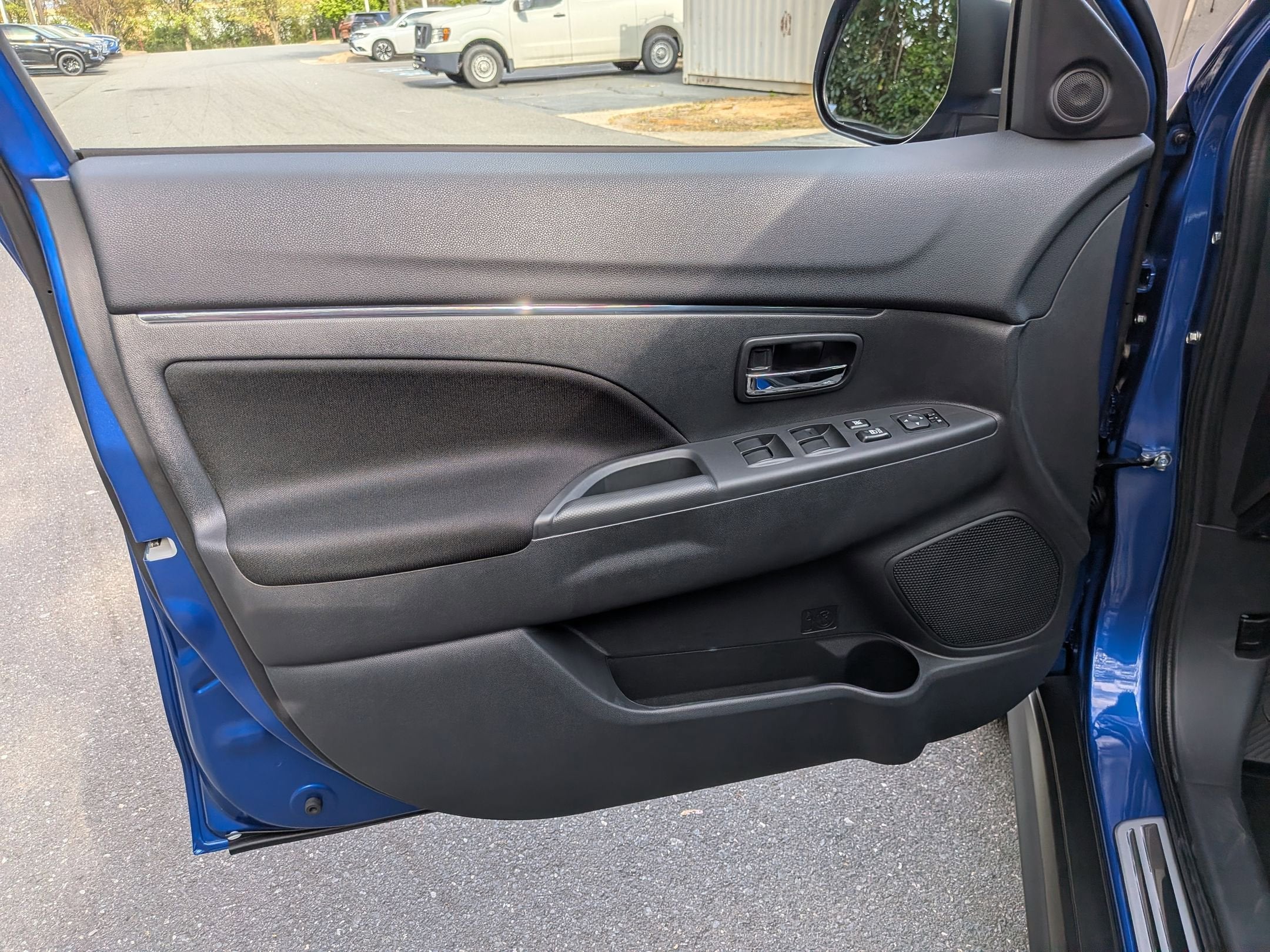 2026 Mitsubishi Outlander Sport ES