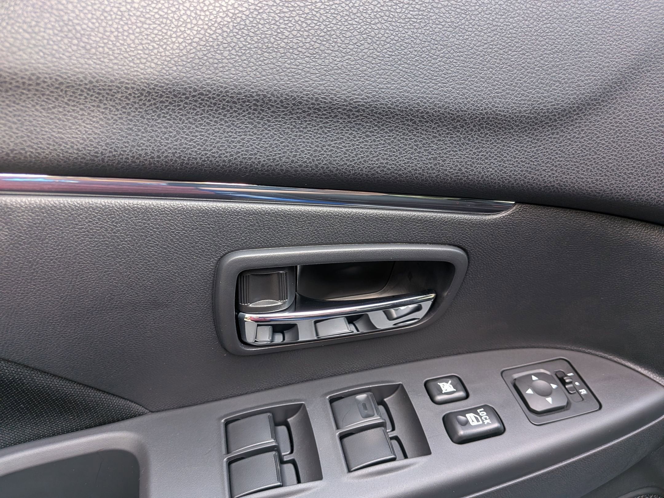 2026 Mitsubishi Outlander Sport ES