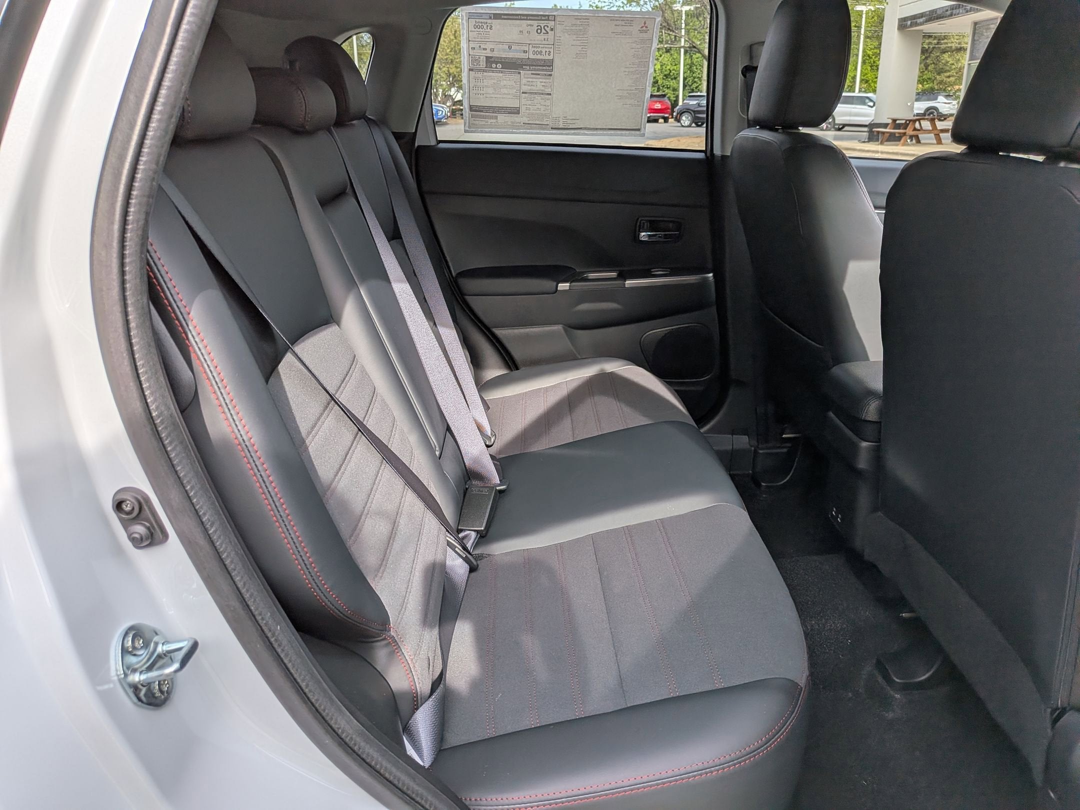 2026 Mitsubishi Outlander Sport SE