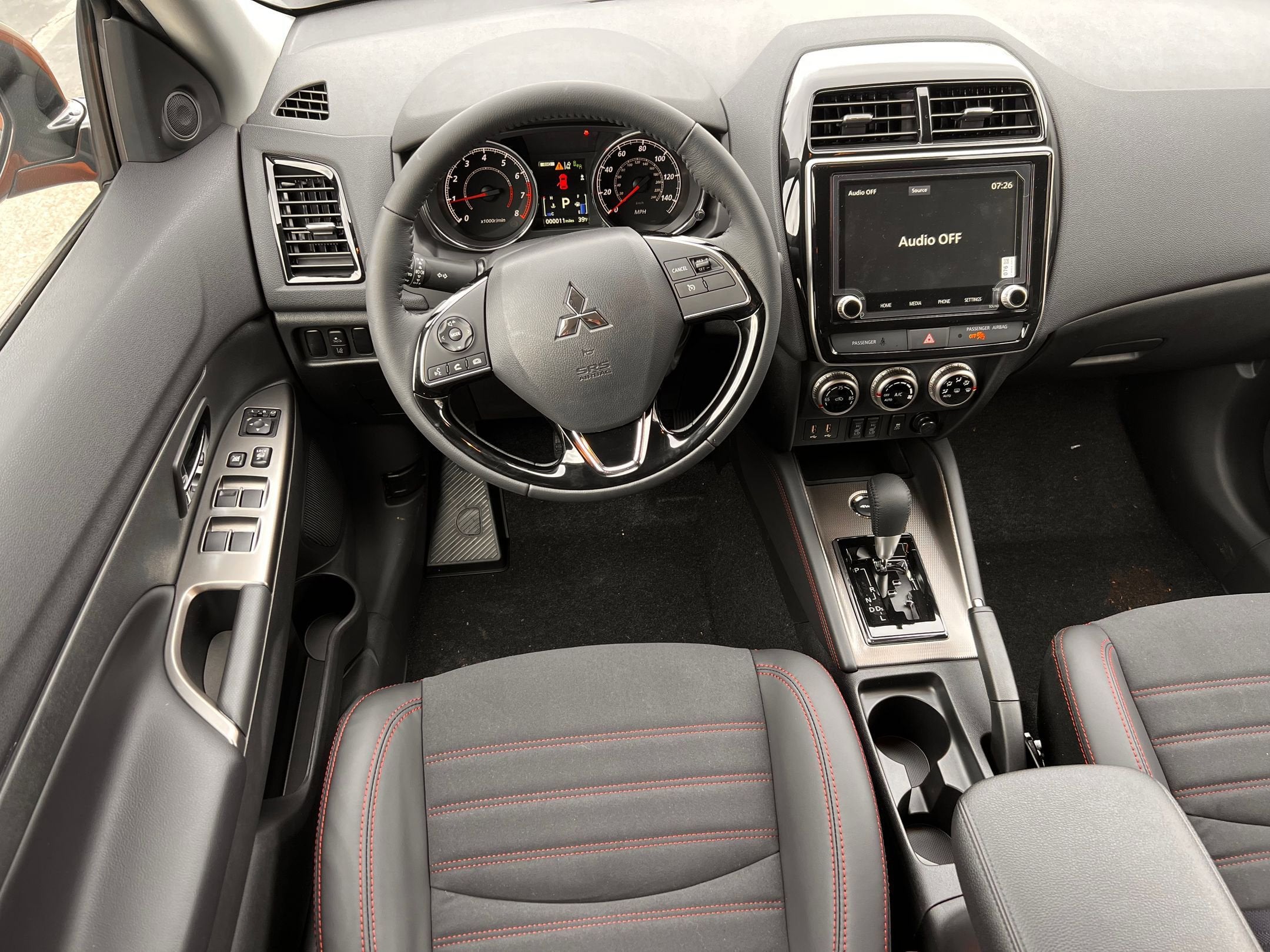 2026 Mitsubishi Outlander Sport SE