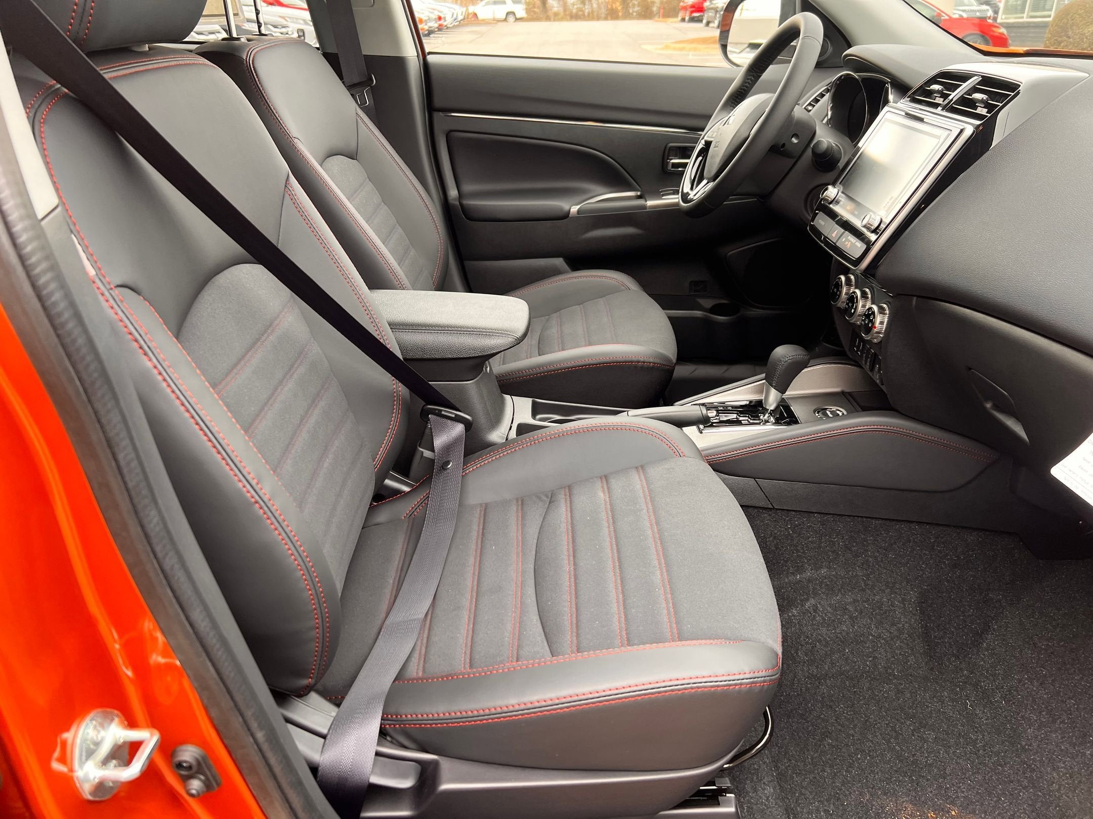 2026 Mitsubishi Outlander Sport SE