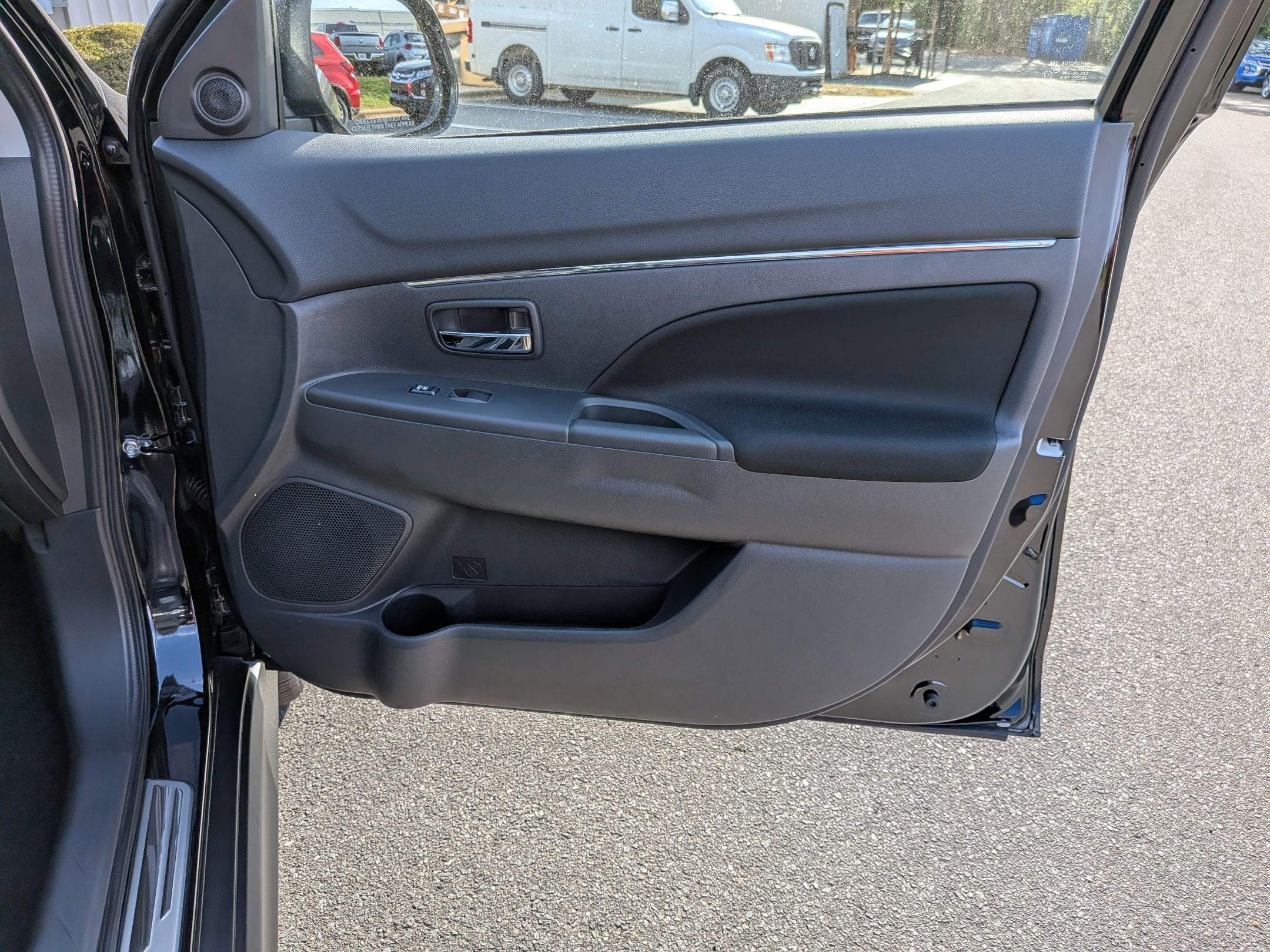 2026 Mitsubishi Outlander Sport LE