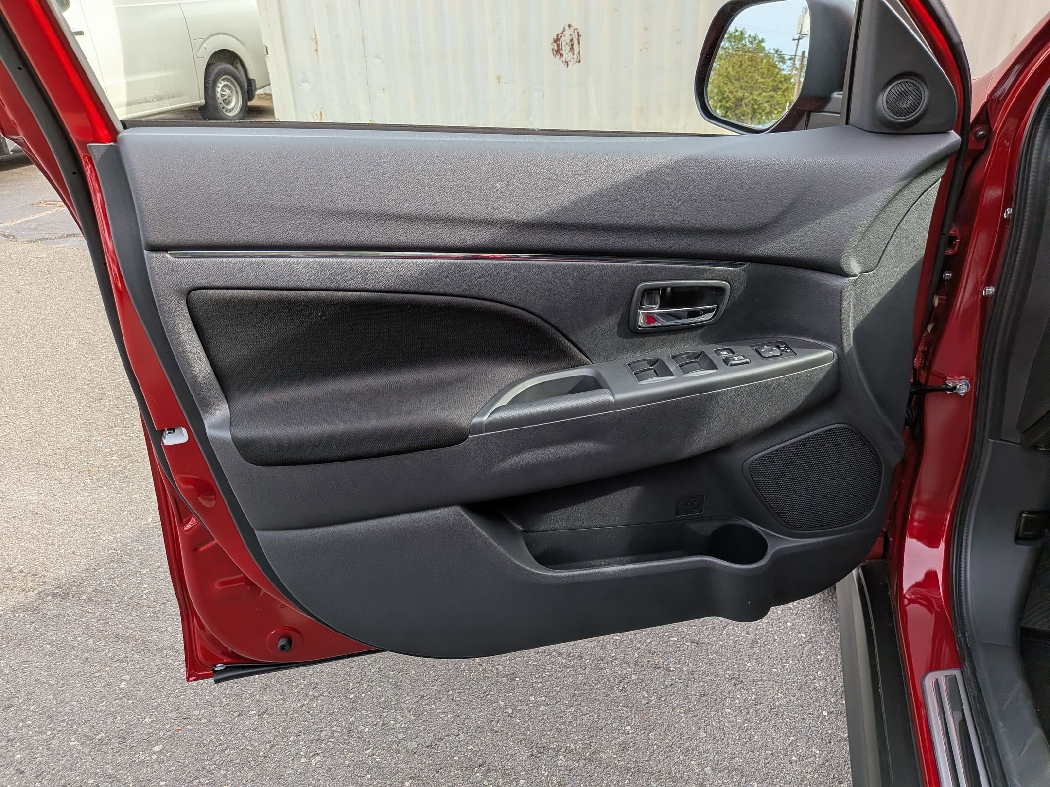2026 Mitsubishi Outlander Sport ES