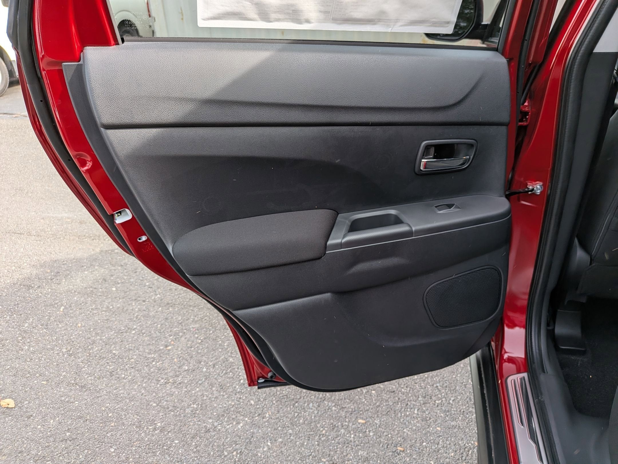 2026 Mitsubishi Outlander Sport ES