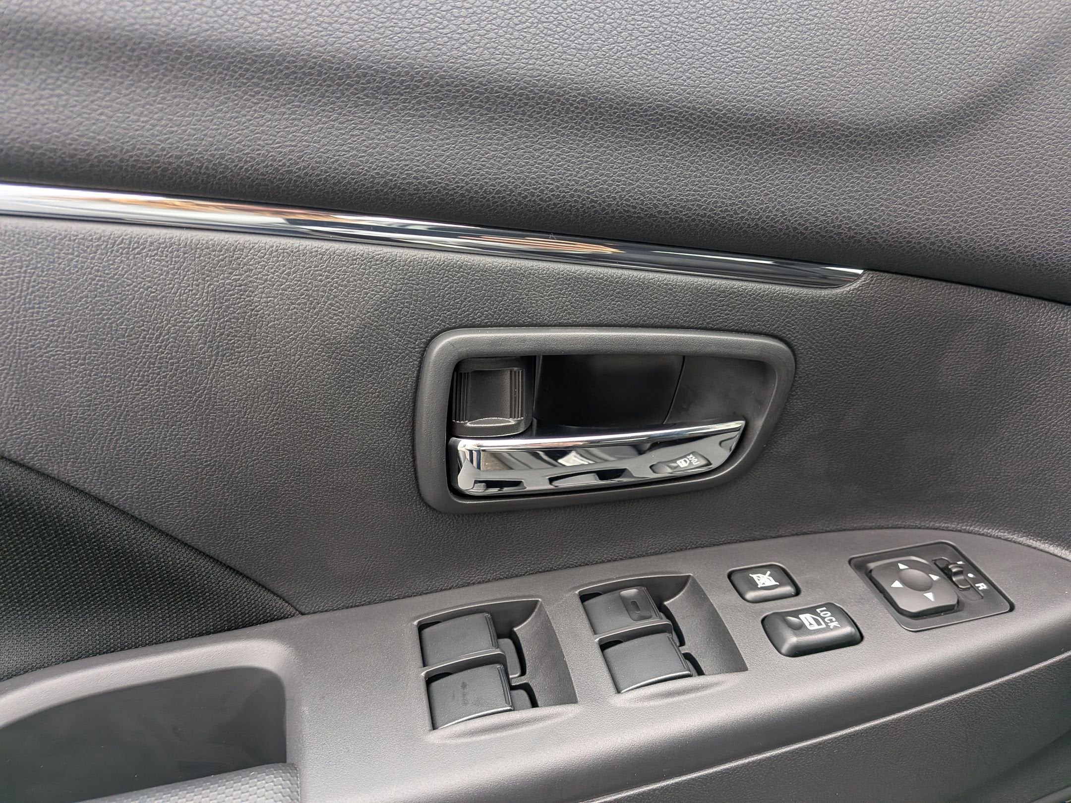 2026 Mitsubishi Outlander Sport ES