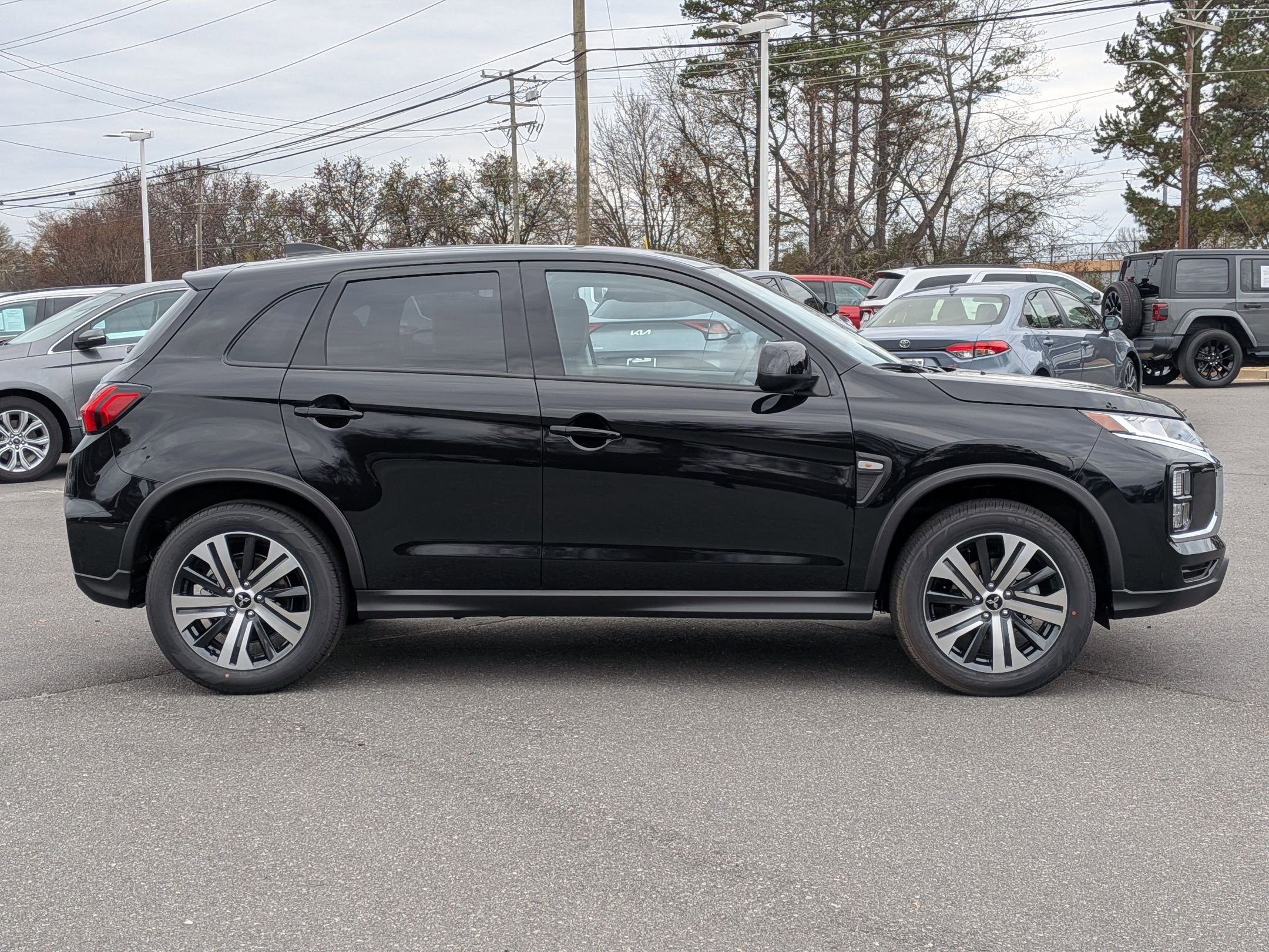 2026 Mitsubishi Outlander Sport ES
