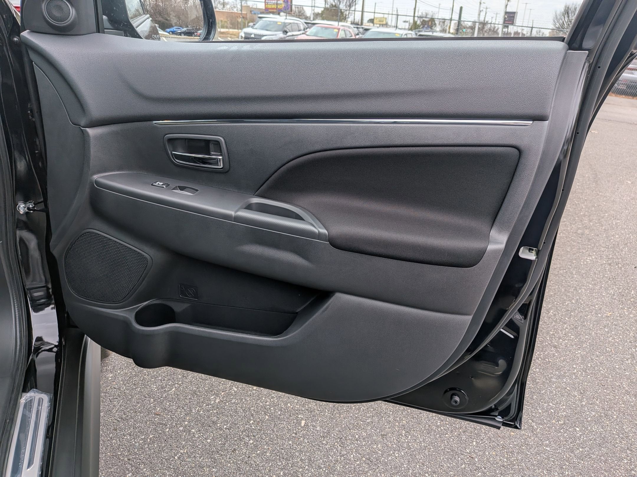 2026 Mitsubishi Outlander Sport ES