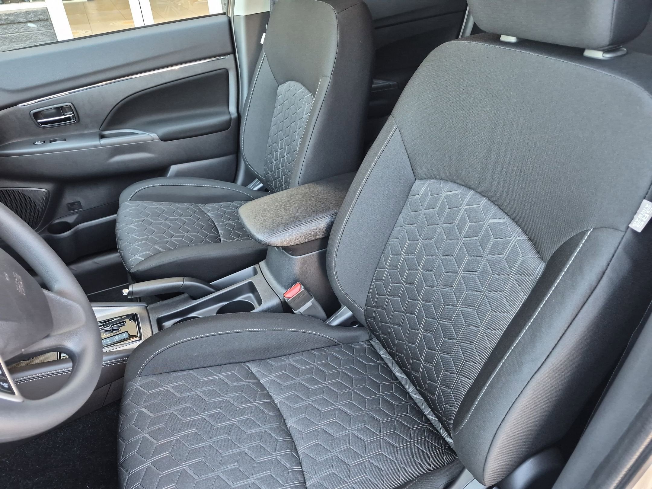 2026 Mitsubishi Outlander Sport ES