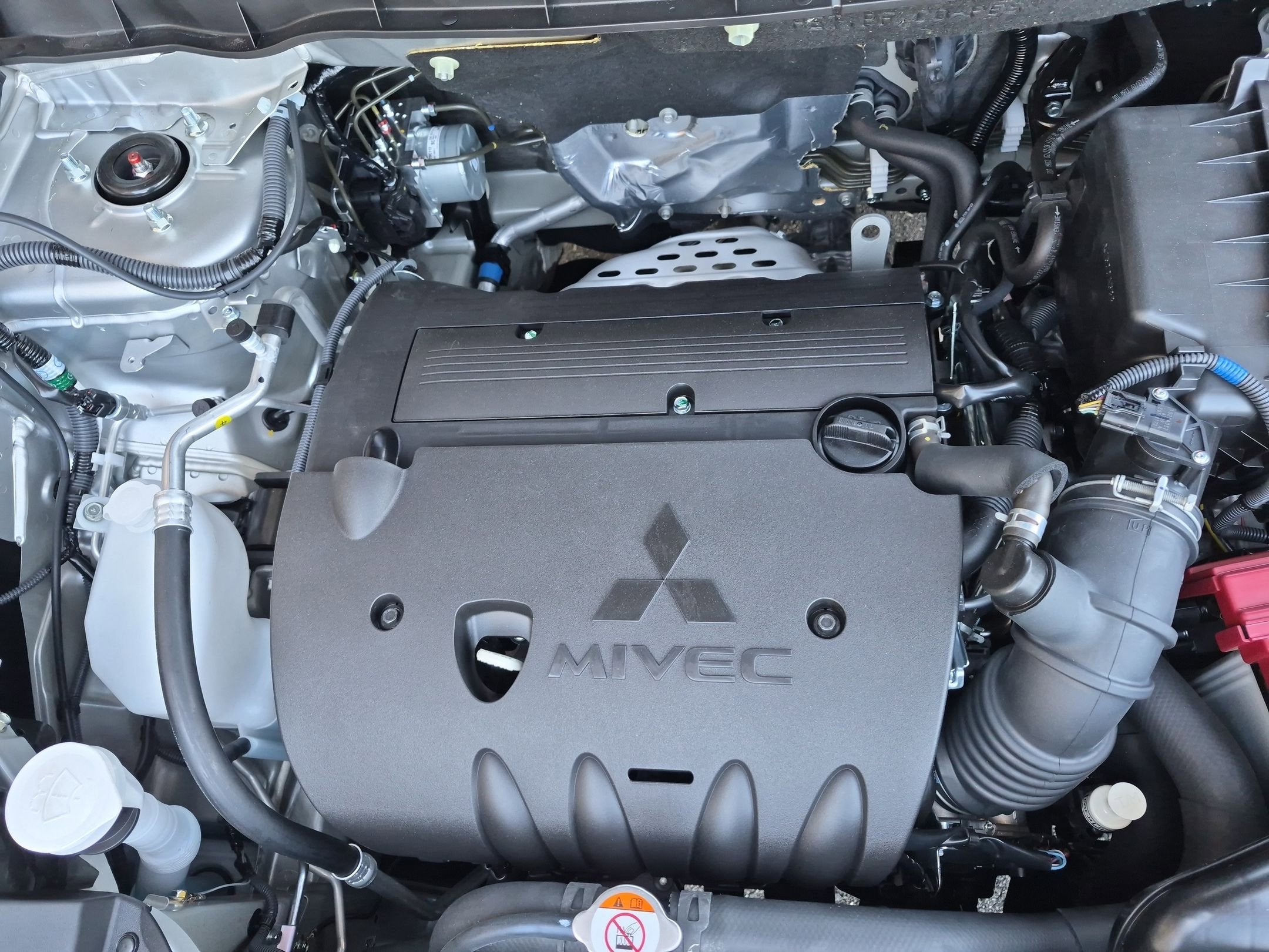 2026 Mitsubishi Outlander Sport ES