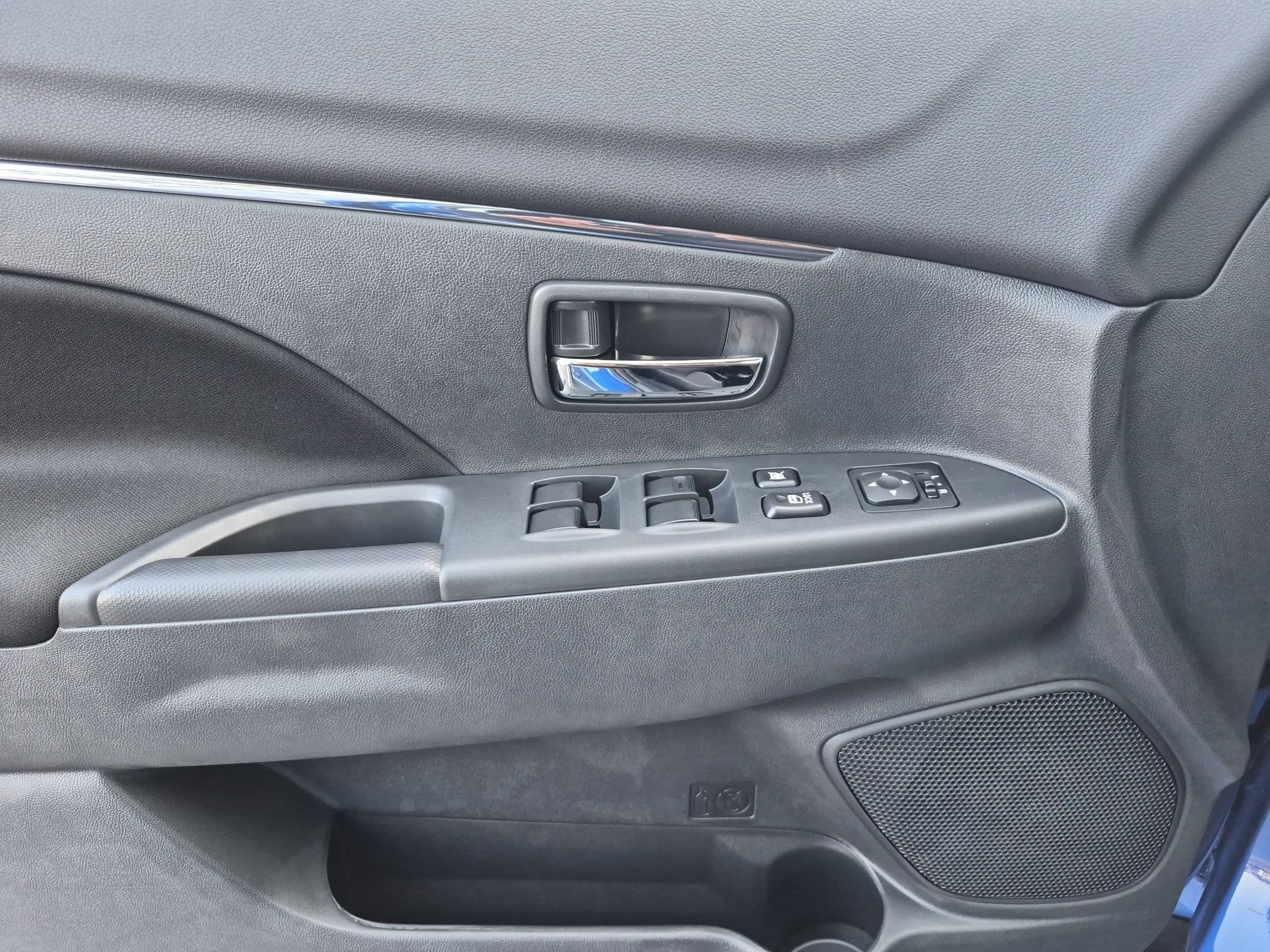 2026 Mitsubishi Outlander Sport LE