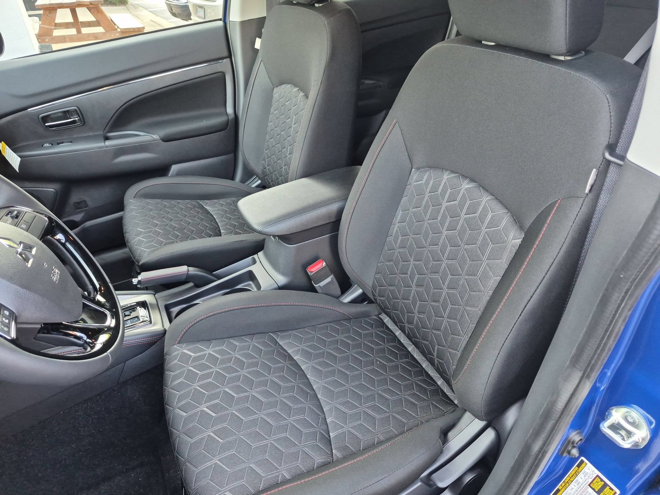 2026 Mitsubishi Outlander Sport LE