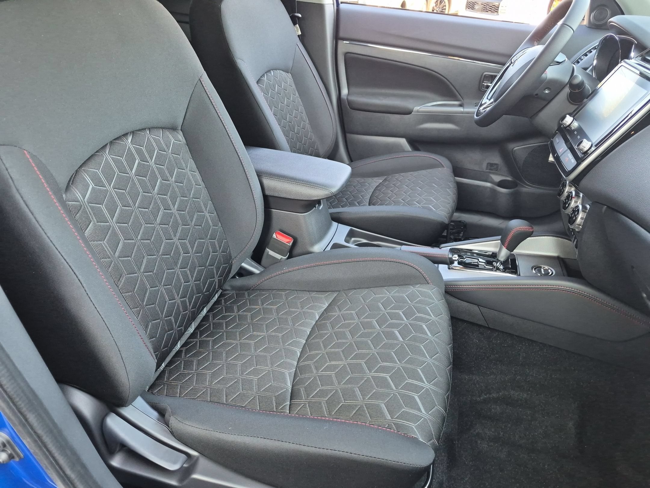 2026 Mitsubishi Outlander Sport LE