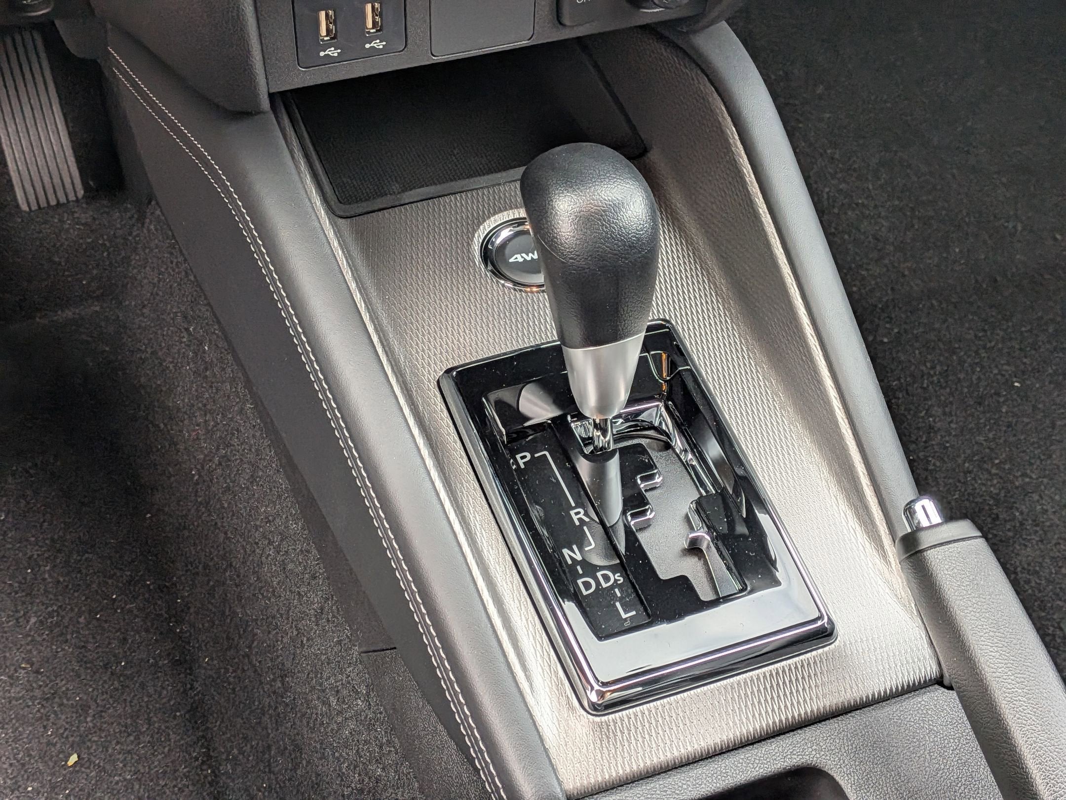 2026 Mitsubishi Outlander Sport ES