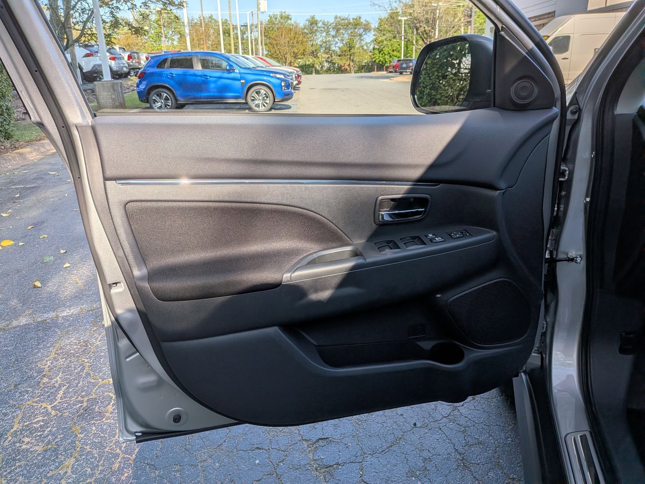 2026 Mitsubishi Outlander Sport ES