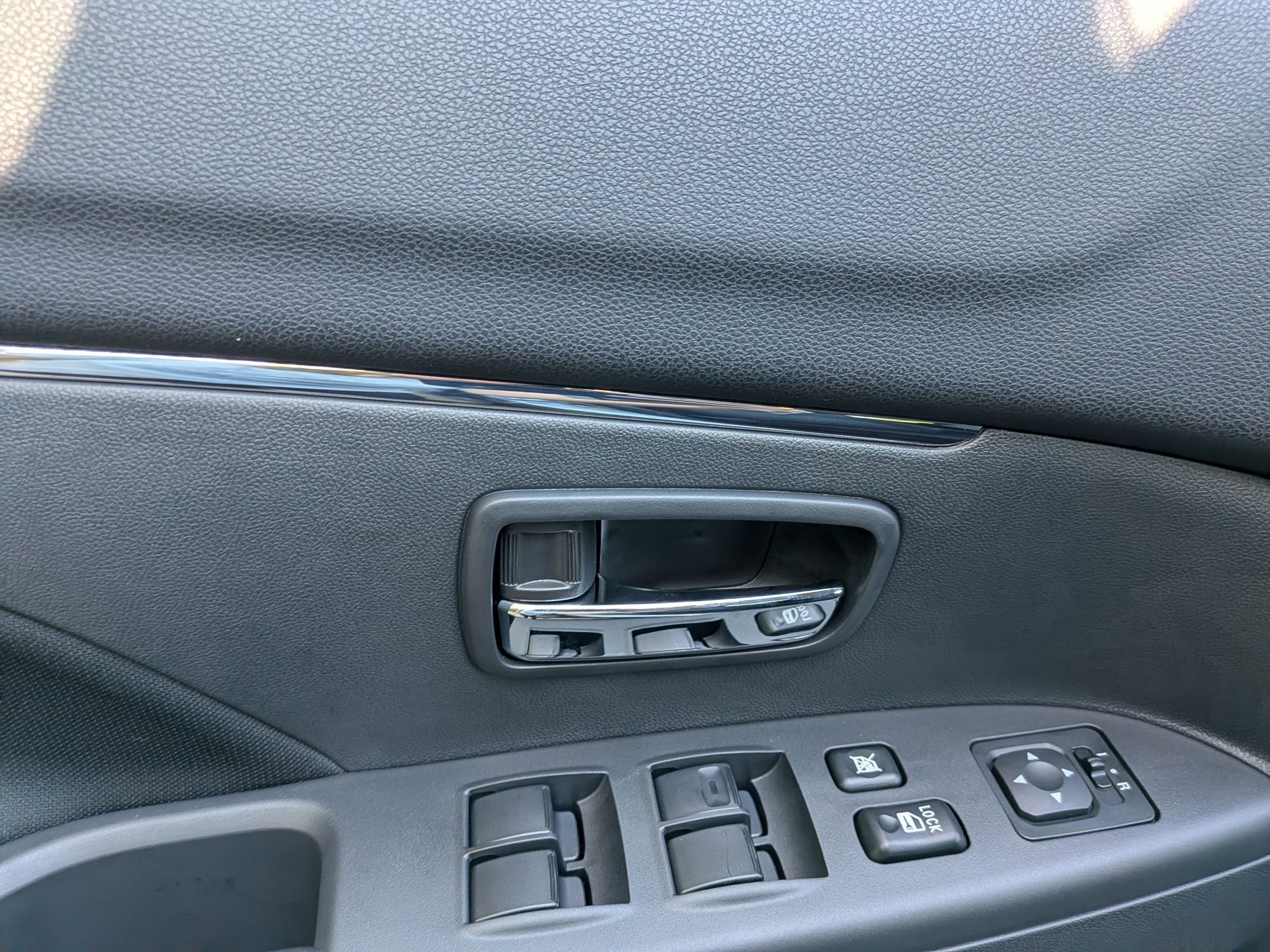 2026 Mitsubishi Outlander Sport ES