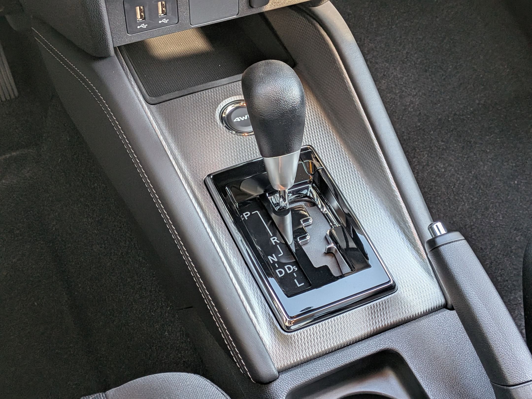 2026 Mitsubishi Outlander Sport ES